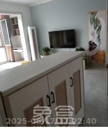 洋湖明园一期  3室2厅2卫   2500.00元/月室内图