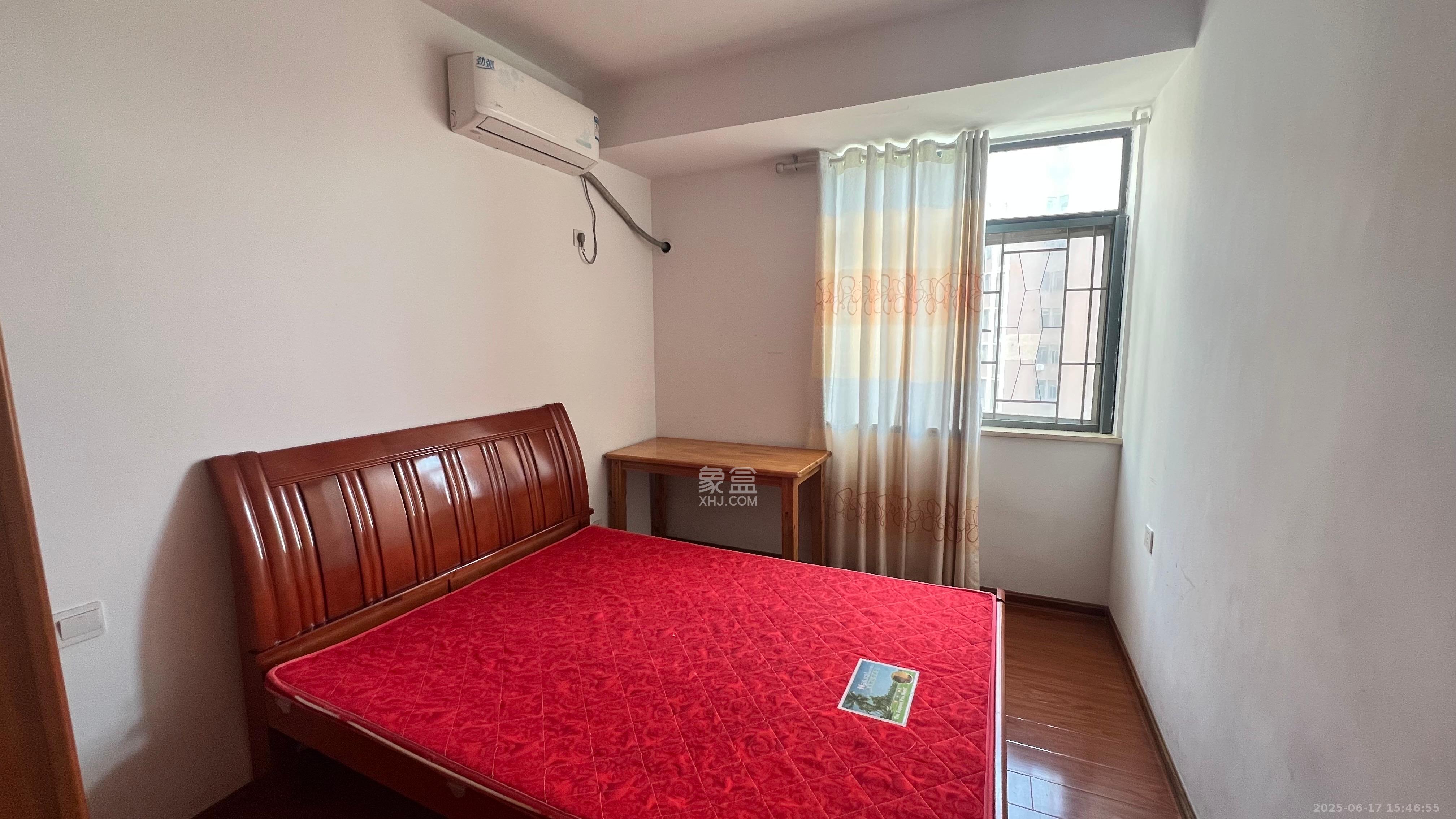 湘水熙园 4室2厅1卫 2400.0元/月 湘水熙园 4室2厅1卫 2400.0元/月室内图