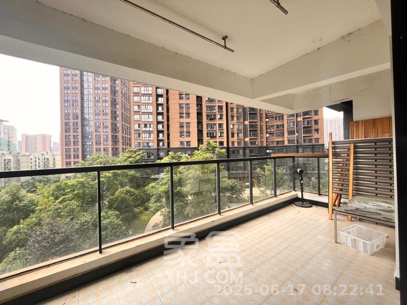 荣悦台  4室2厅2卫   3800.00元/月室内图