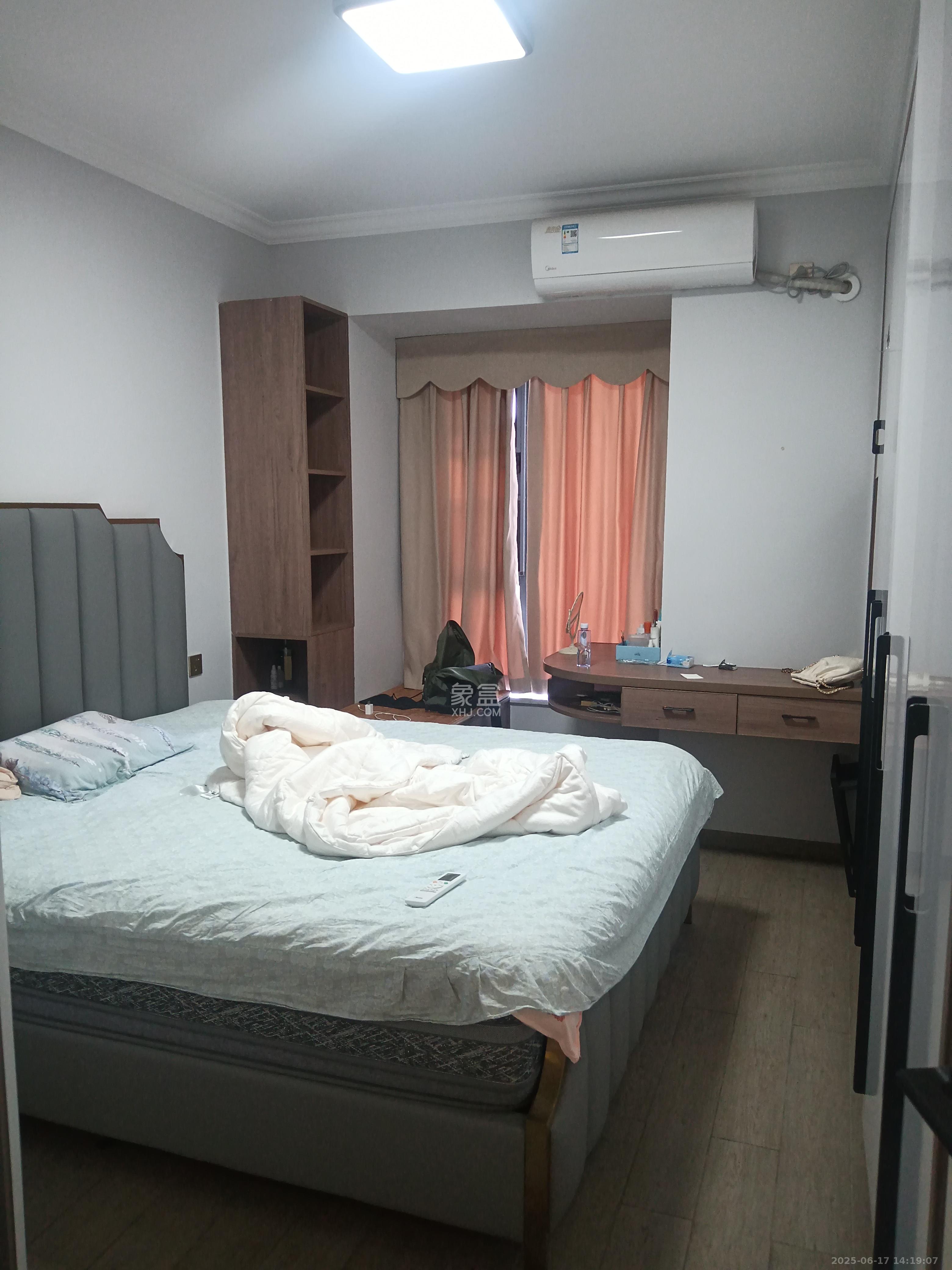 中建嘉和城  3室2厅2卫   2900.00元/月室内图