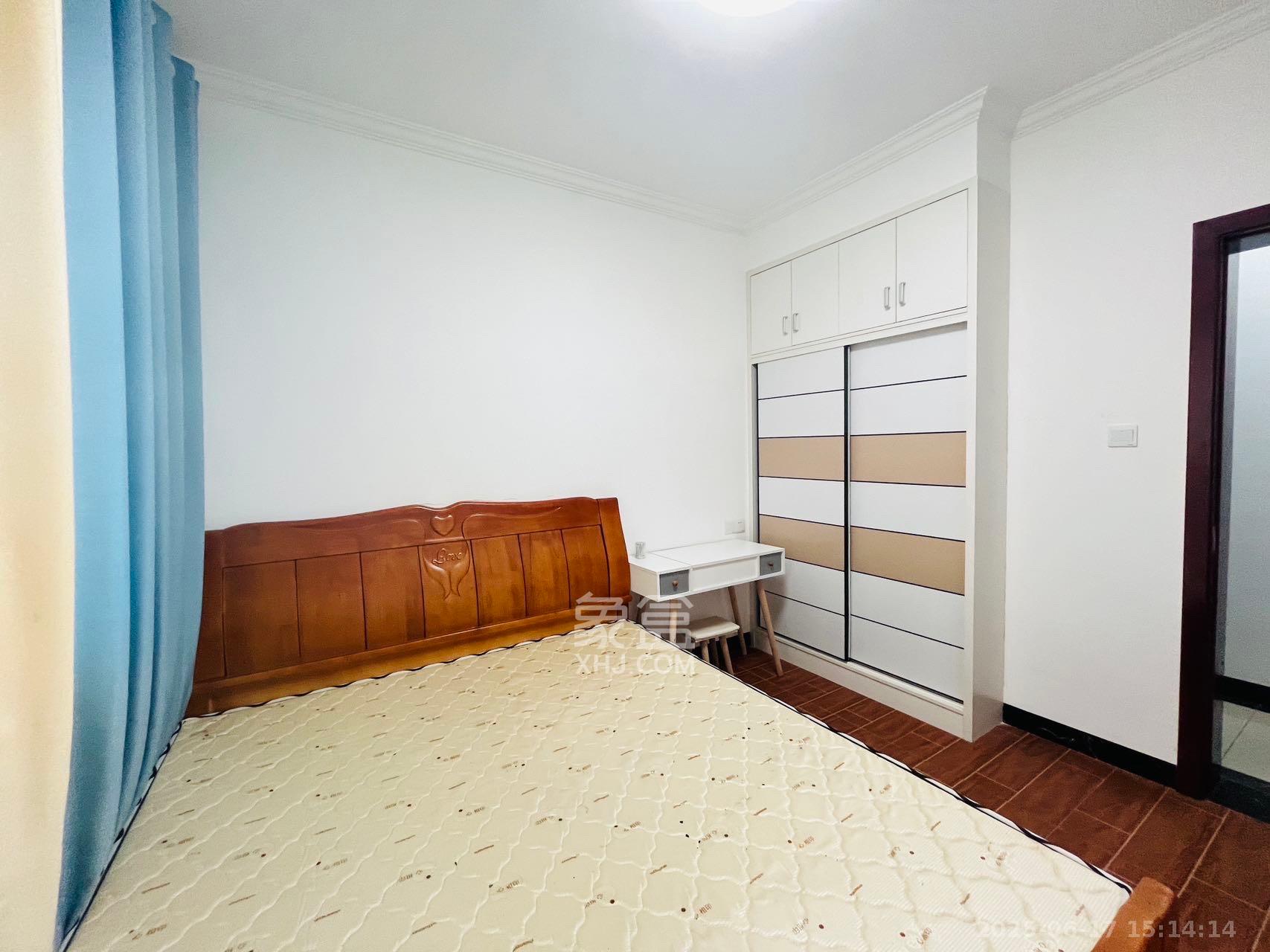 东业上城嘉苑(晟悦国际)  3室2厅1卫    2400.0元/月 东业上城嘉苑(晟悦国际)  3室2厅1卫    2400.0元/月室内图