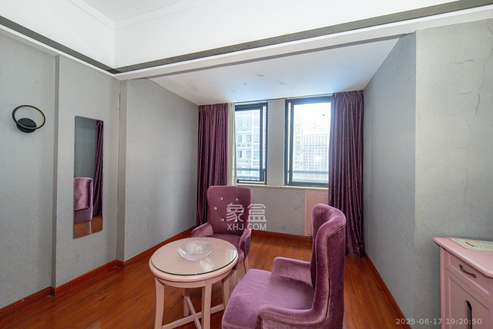 尚都花园城 1室1厅1卫 19.8万 尚都花园城 1室1厅1卫 19.8万阳台