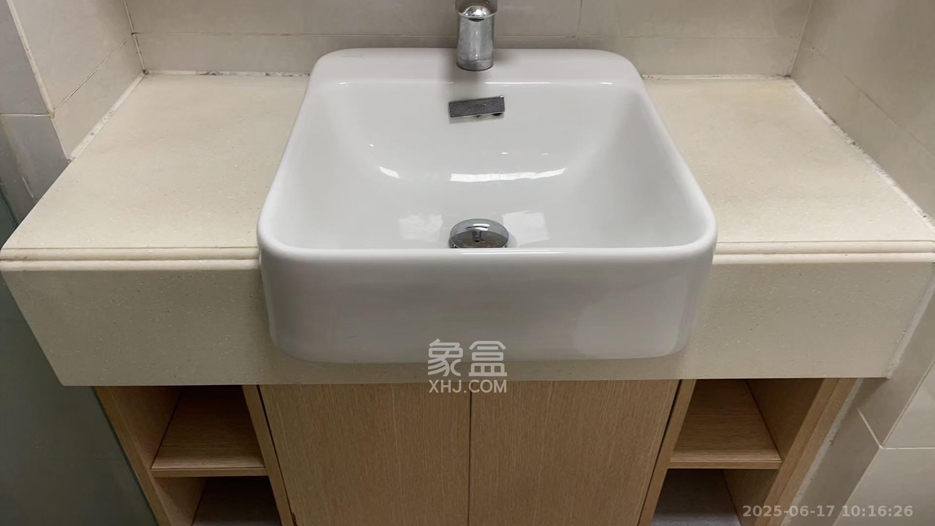 中海国际二期 1室1厅1卫 1300.0元/月 中海国际二期 1室1厅1卫 1300.0元/月室内图