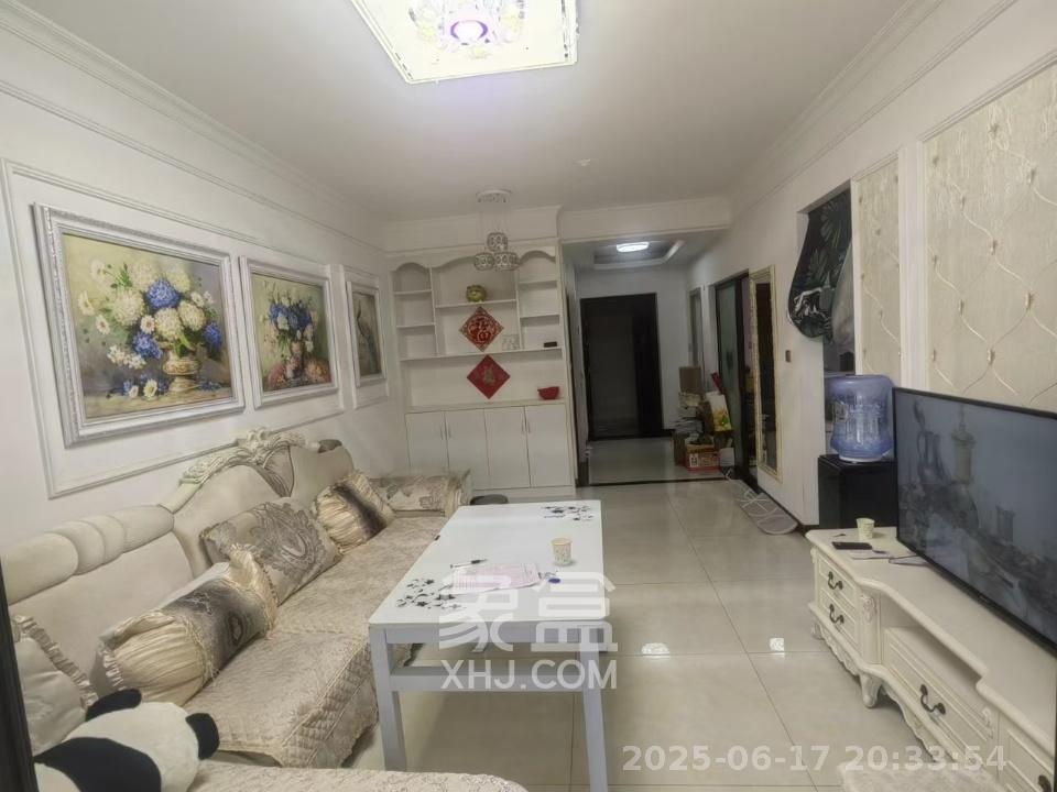 卓越蔚蓝城邦  3室1厅1卫   1900.00元/月室内图
