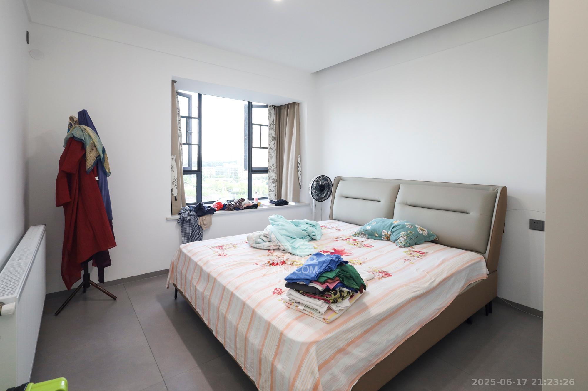 广泽上苑 4室2厅2卫 178.0万 广泽上苑 4室2厅2卫 178.0万卧室