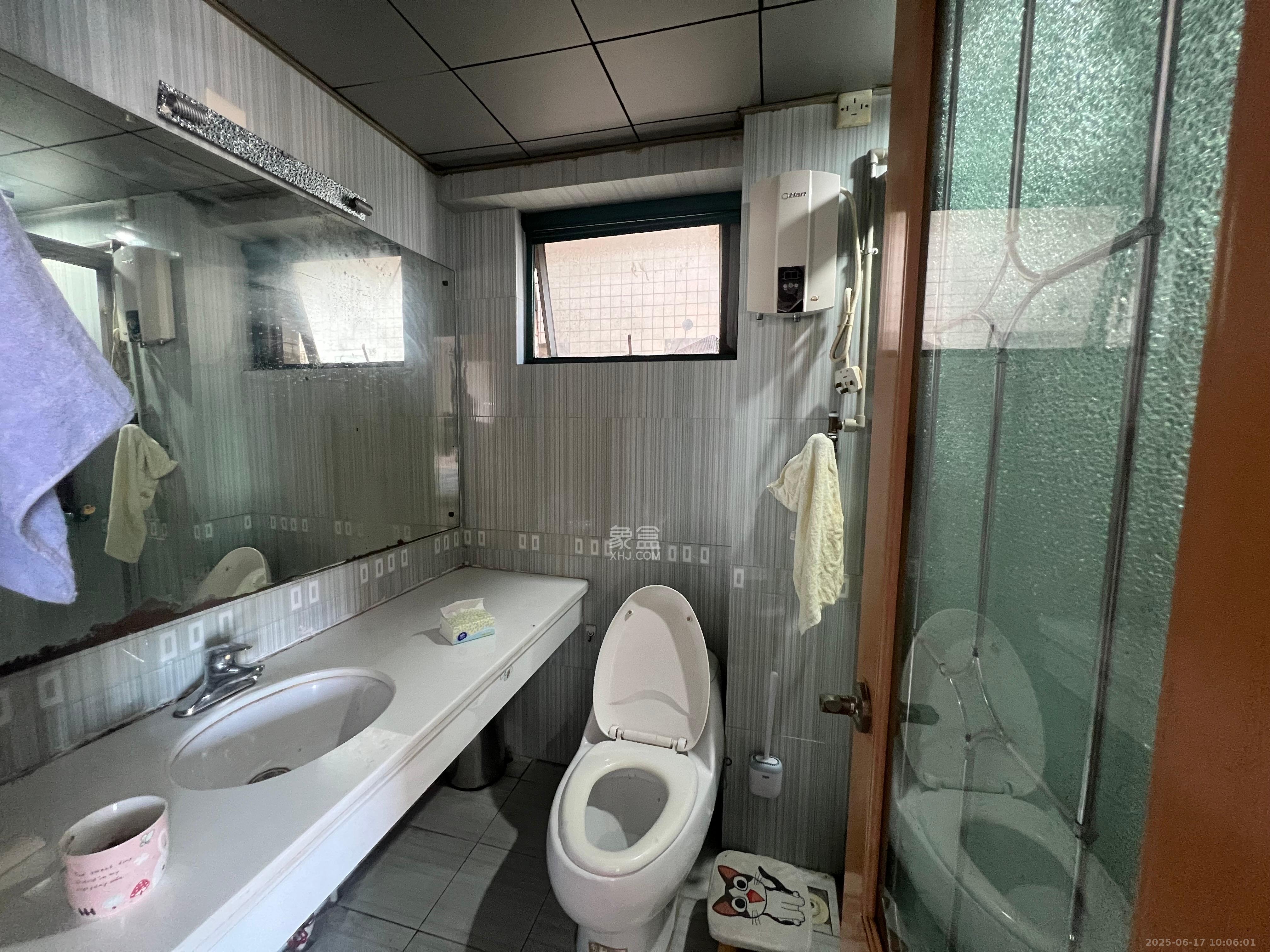 上东印象  3室1厅1卫   2600.00元/月室内图