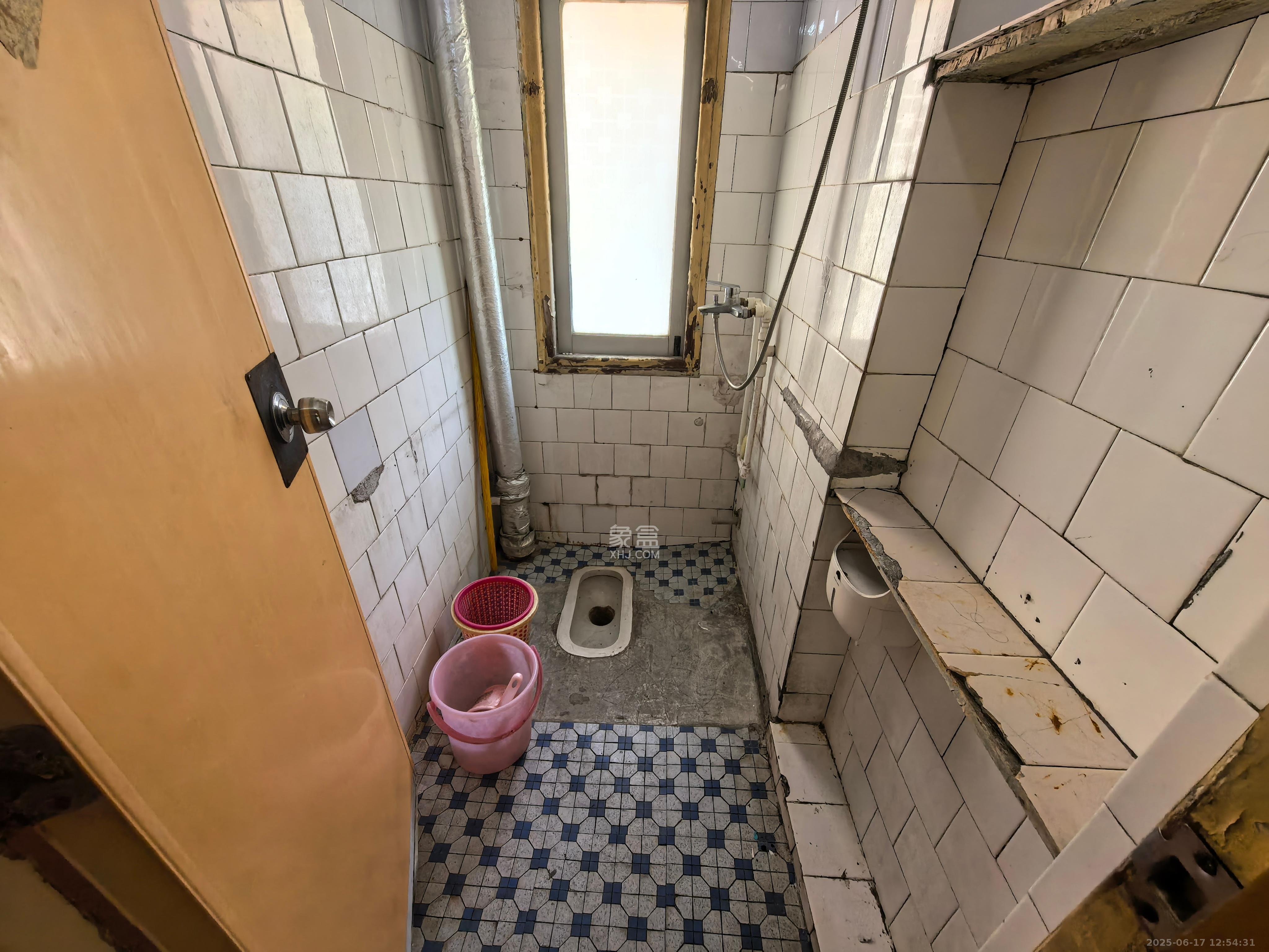 东广济桥社区 2室1厅1卫 1700.0元/月 东广济桥社区 2室1厅1卫 1700.0元/月室内图