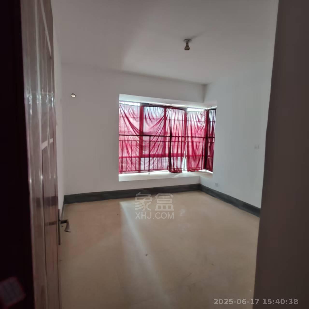 圣华名城建设北路110号  3室1厅1卫   800.00元/月室内图
