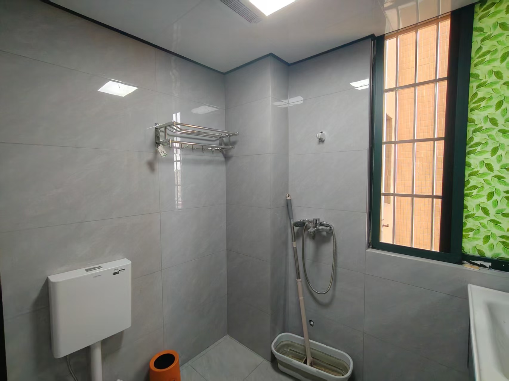 长湖新村  2室1厅1卫   1500.00元/月室内图