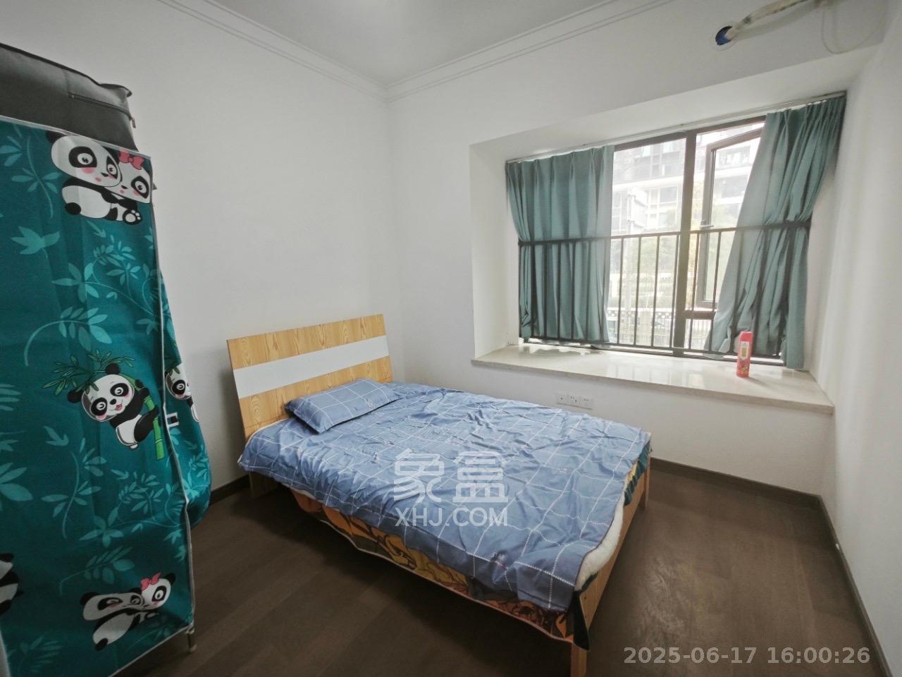 越秀亲爱里  4室2厅2卫   3000.00元/月室内图