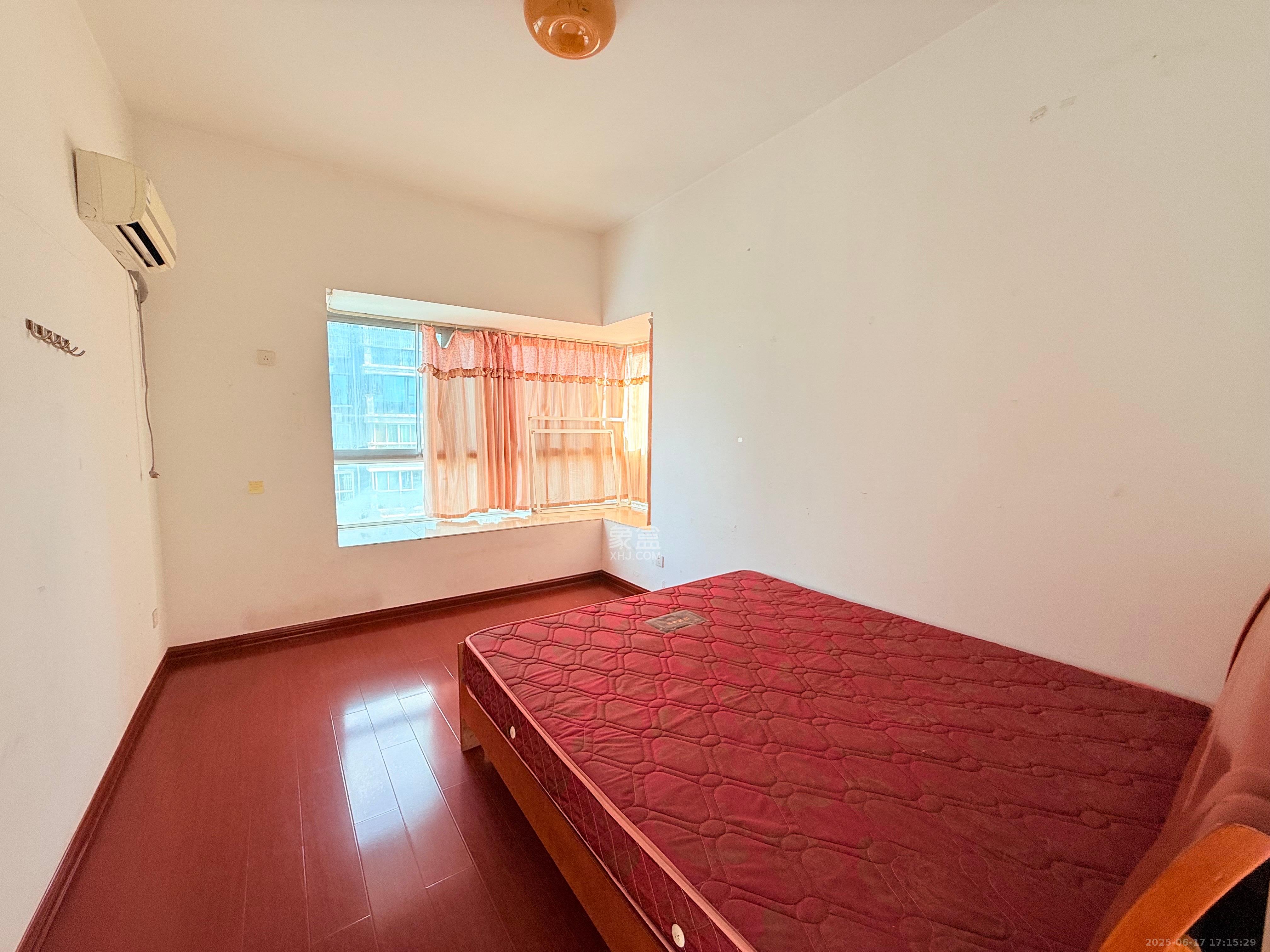 雅致名园 3室2厅2卫 3600.0元/月 雅致名园 3室2厅2卫 3600.0元/月室内图