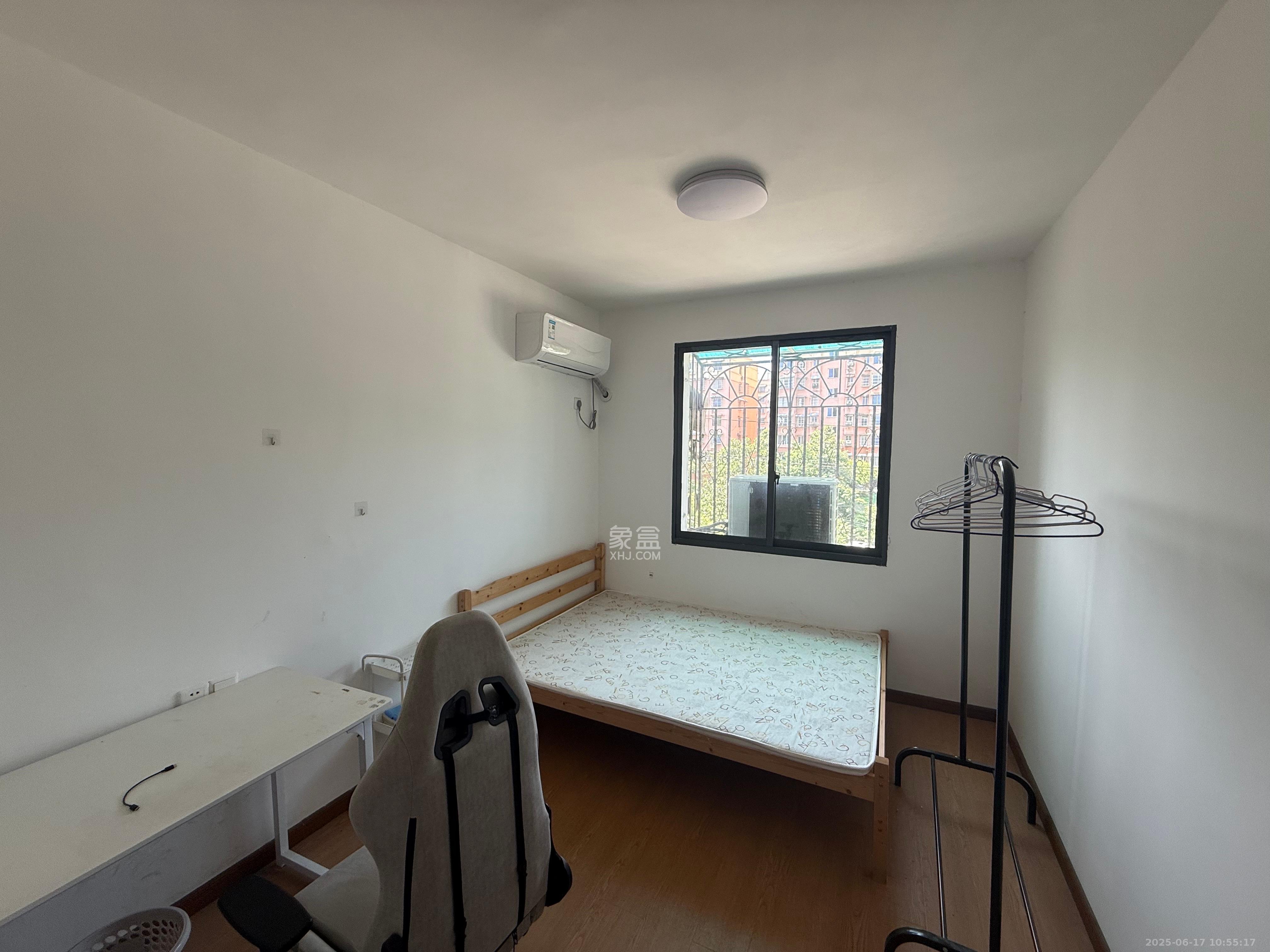 茶园坡社区(原王家冲社区) 4室1厅1卫 1500.0元/月 茶园坡社区(原王家冲社区) 4室1厅1卫 1500.0元/月室内图