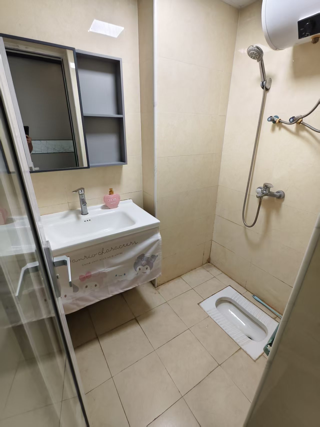 锦绣贤苑  1室1厅1卫   1300.00元/月室内图