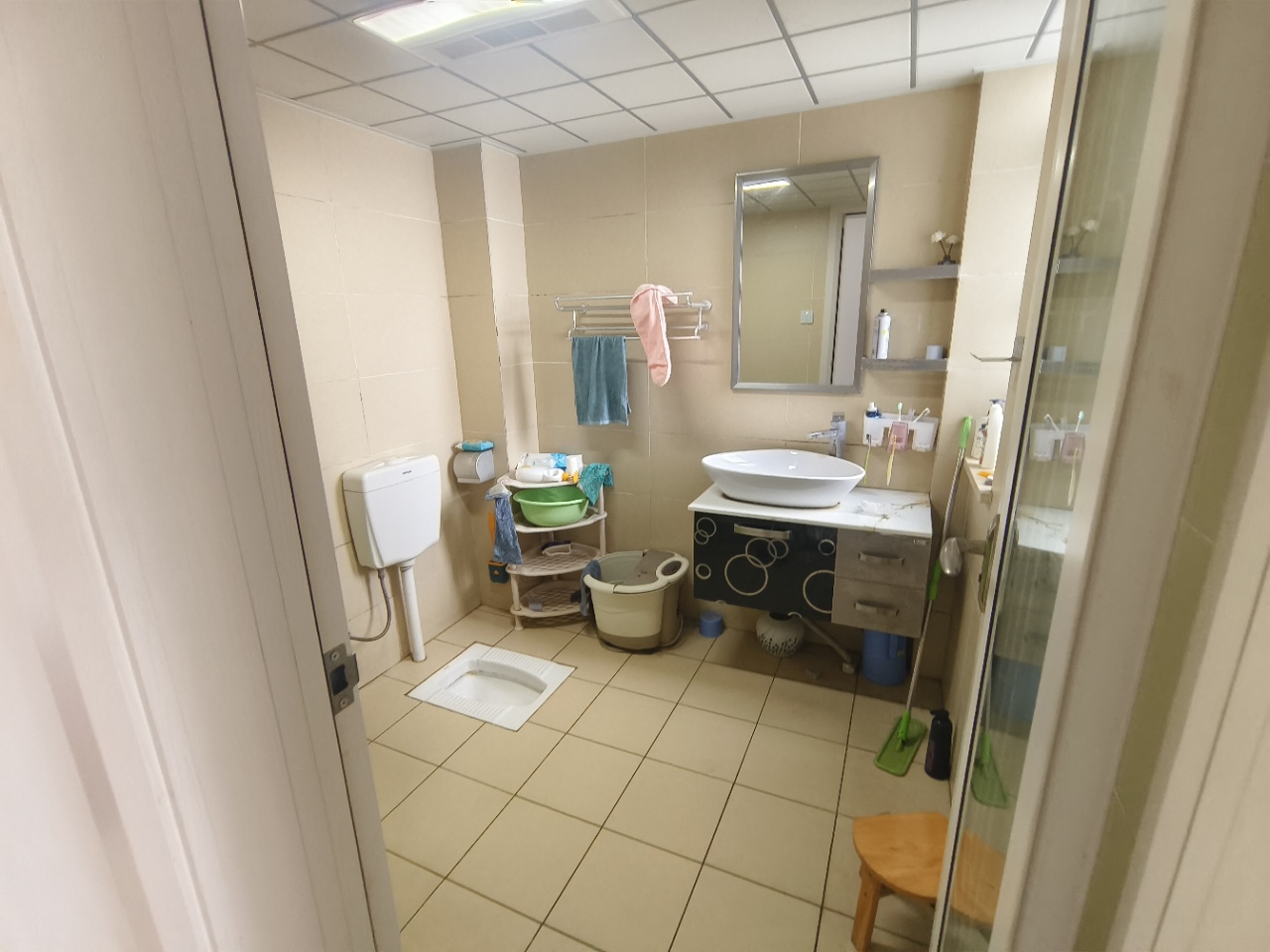 龙洲馨苑  3室2厅2卫   1880.00元/月室内图
