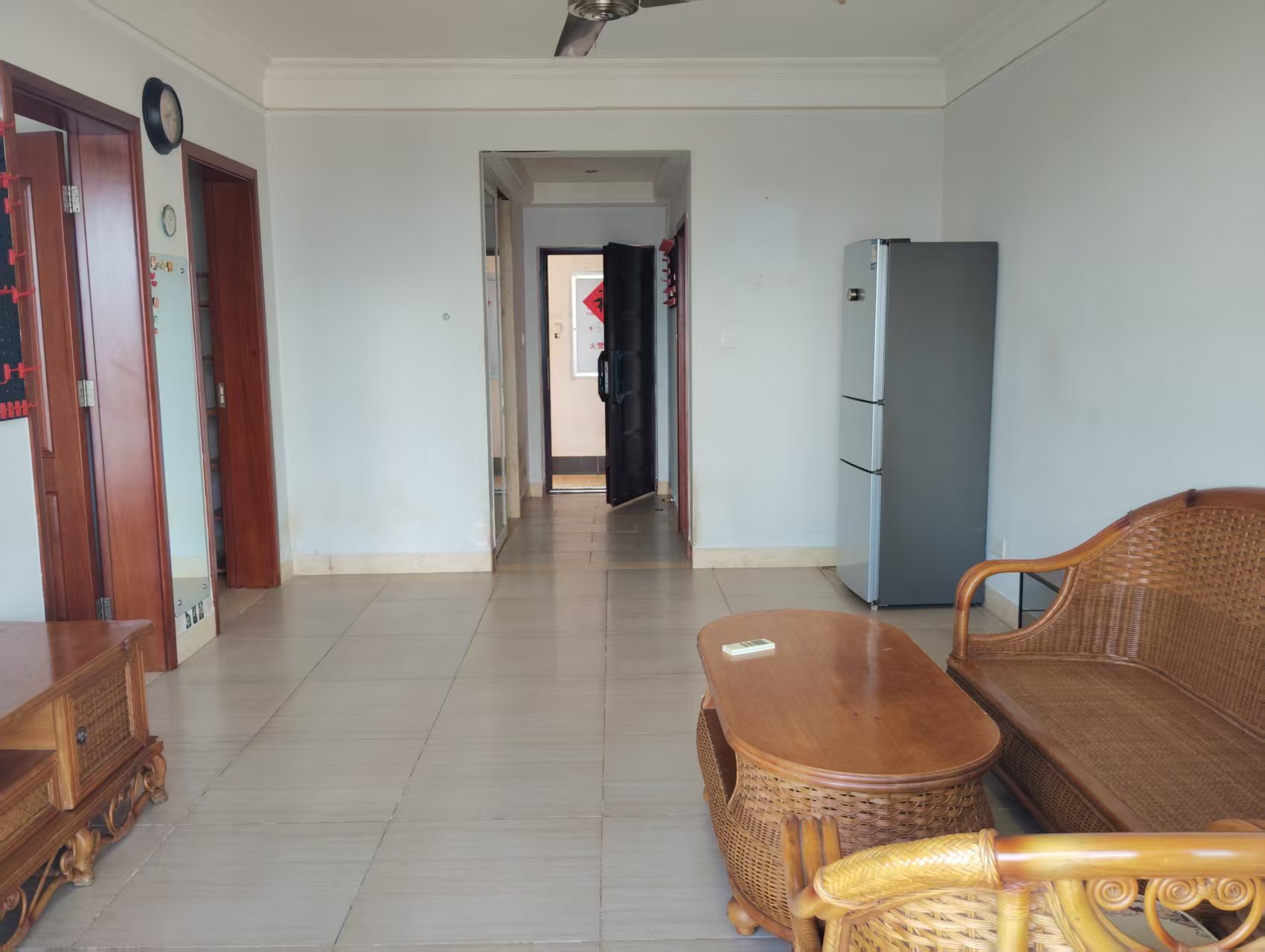 盛泰花园 1室2厅1卫 88.0万 盛泰花园 1室2厅1卫 88.0万室内图