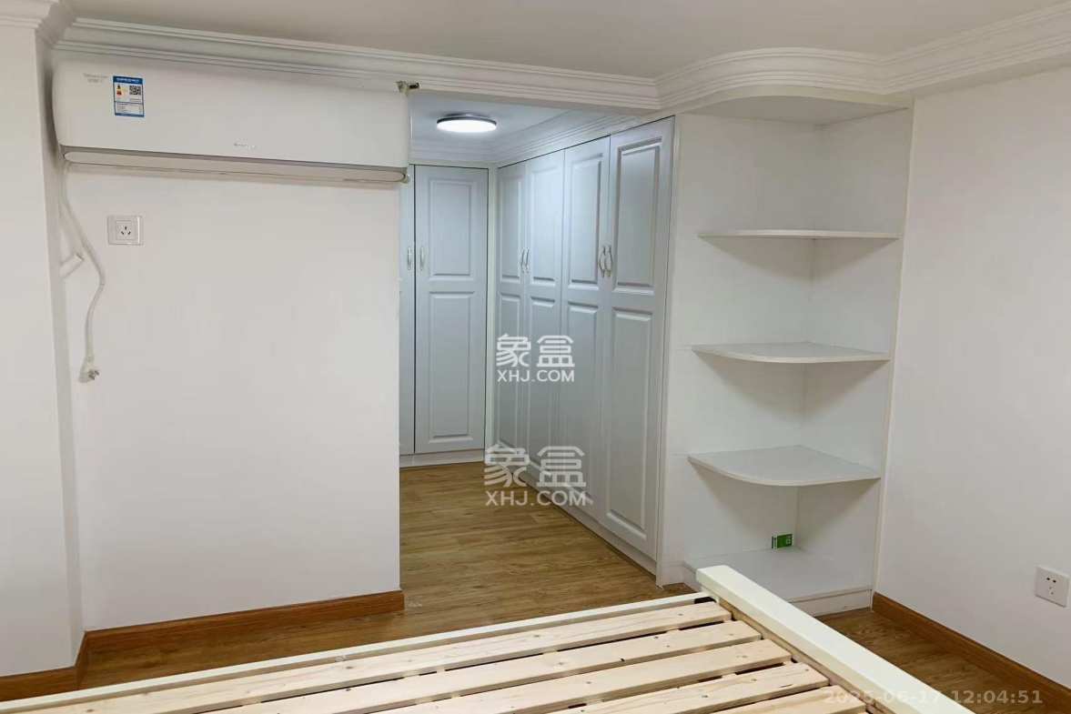 海伦春天 3室2厅2卫 2300.0元/月 海伦春天 3室2厅2卫 2300.0元/月室内图