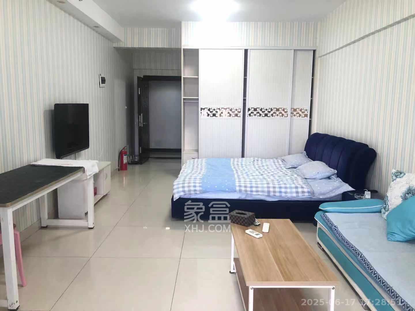 山水湾  1室1厅1卫   1300.00元/月室内图