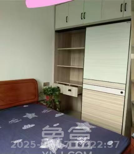 洋湖明园一期  3室2厅2卫   2500.00元/月室内图