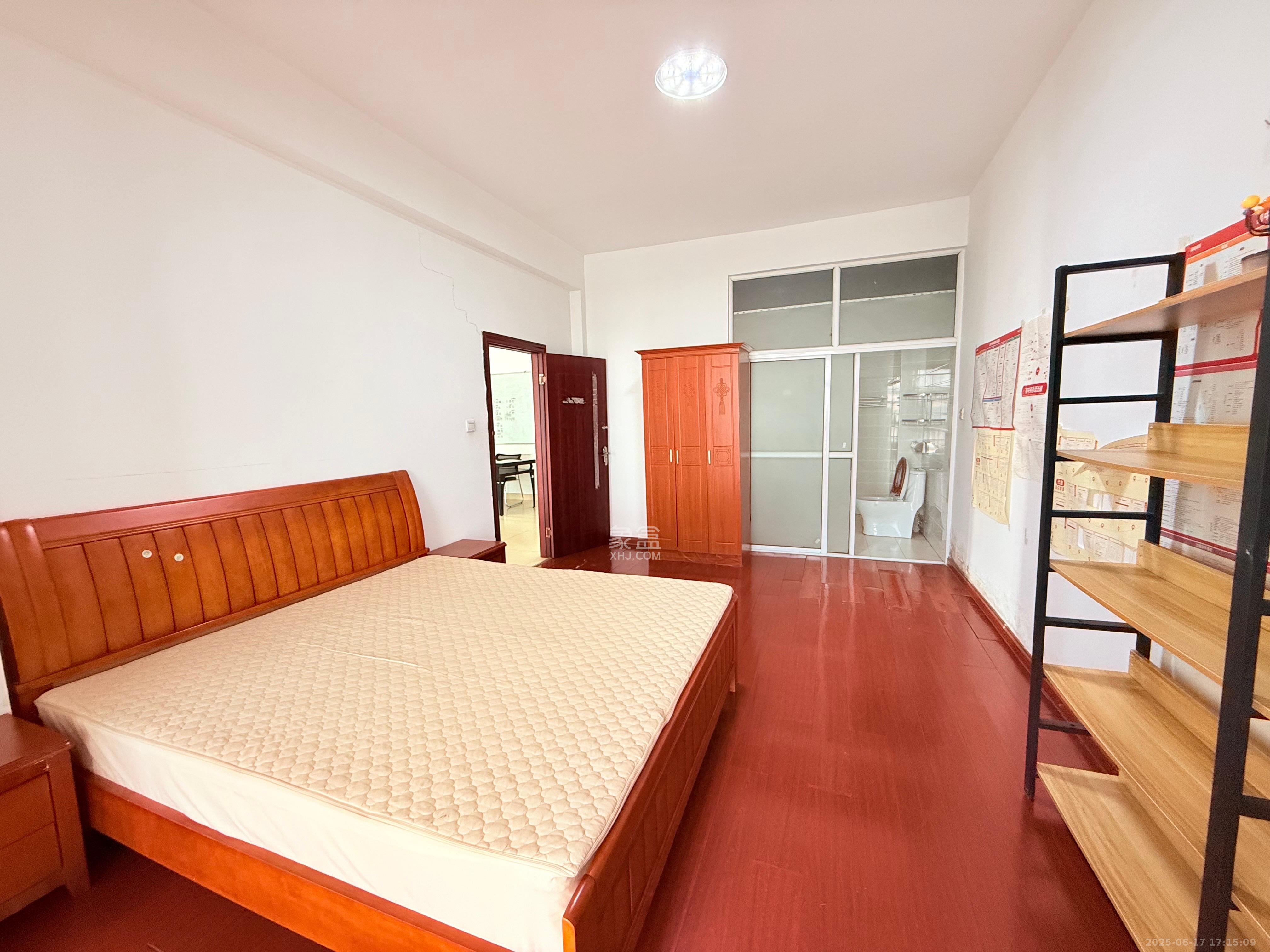 雅致名园 3室2厅2卫 3600.0元/月 雅致名园 3室2厅2卫 3600.0元/月室内图