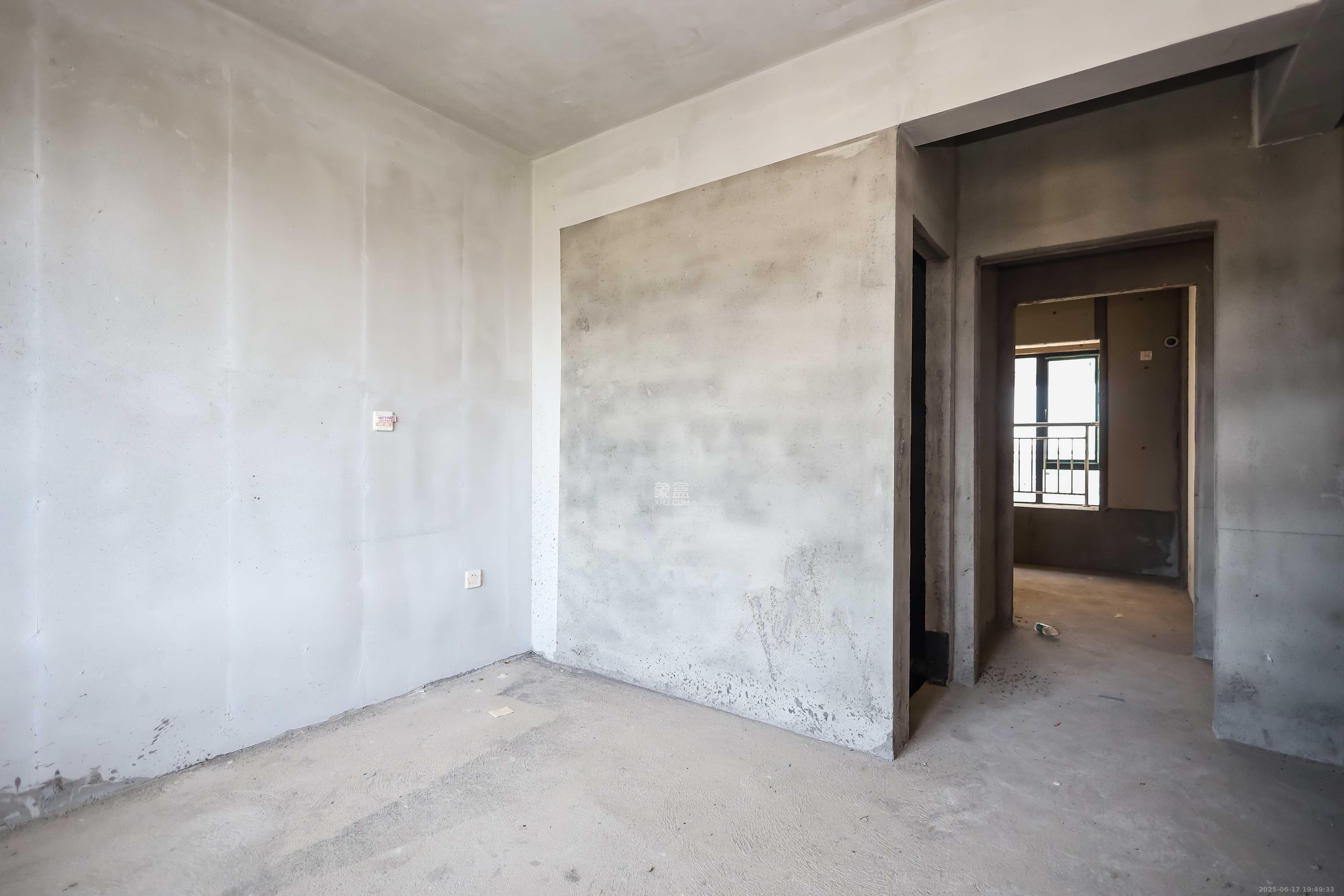 金侨风华府 4室2厅2卫 89.0万 金侨风华府 4室2厅2卫 89.0万卧室