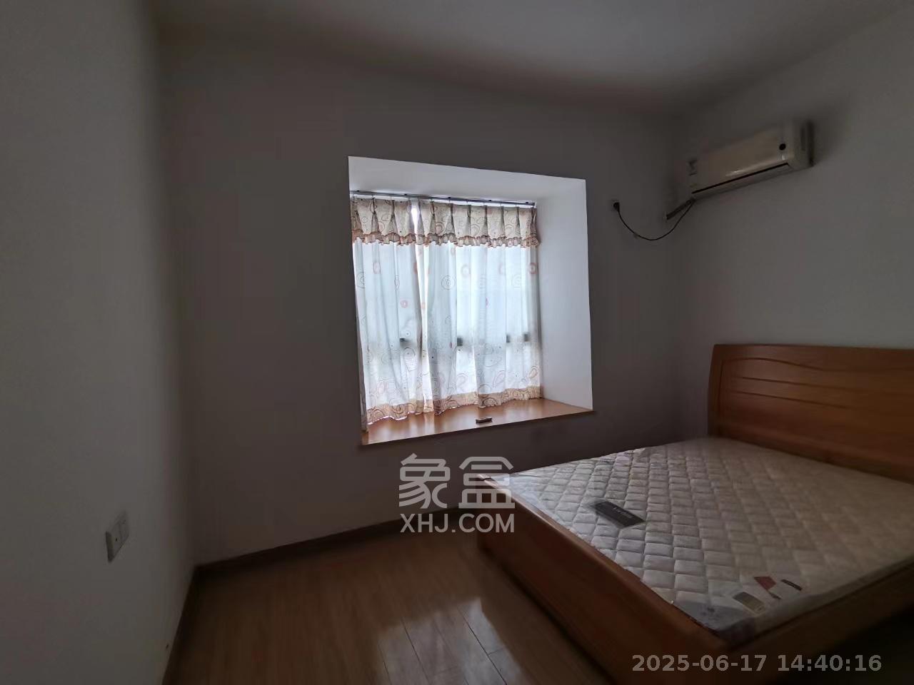 景江雅苑 2室2厅1卫 2500.0元/月 景江雅苑 2室2厅1卫 2500.0元/月室内图