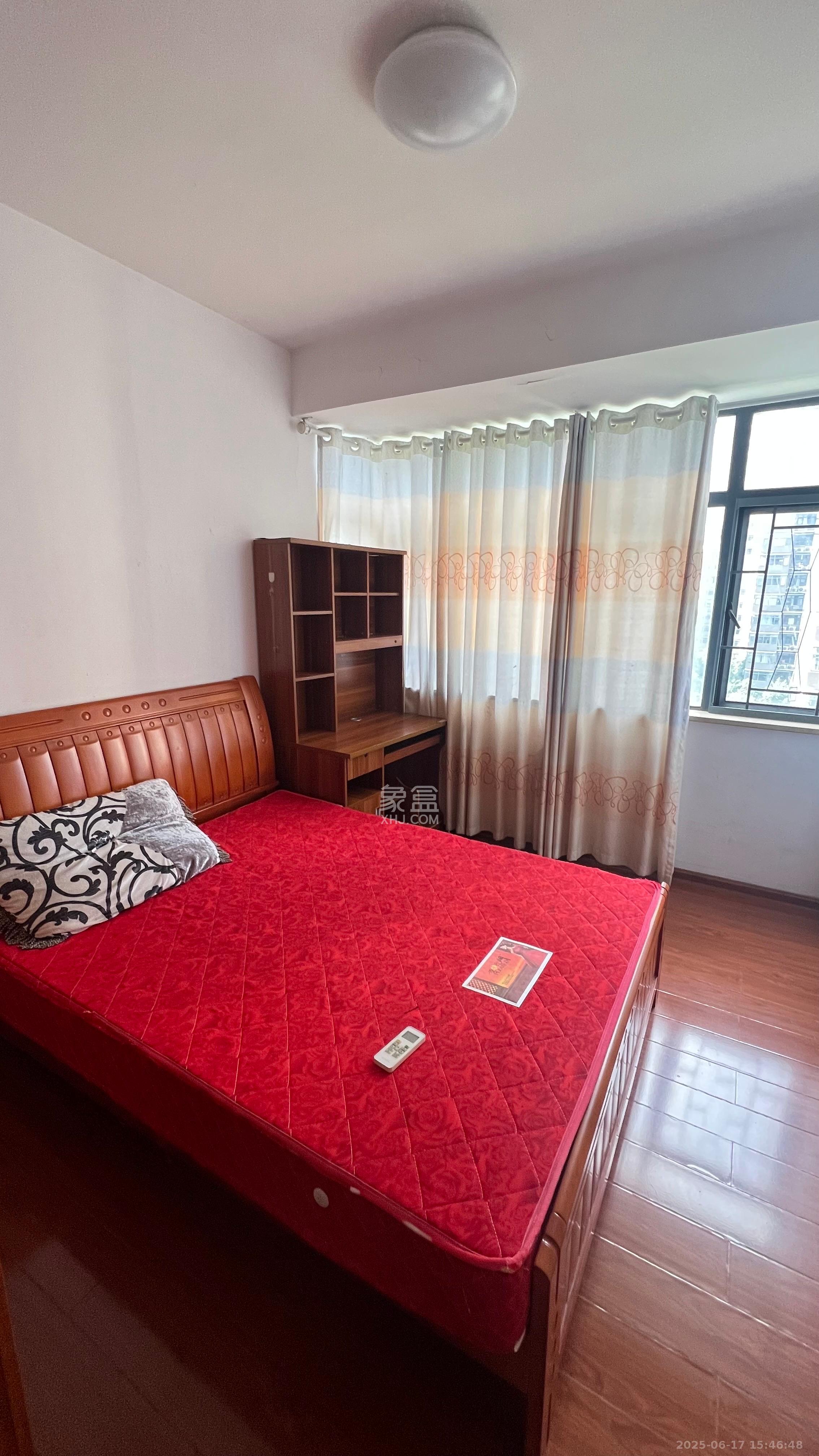 湘水熙园 4室2厅1卫 2400.0元/月 湘水熙园 4室2厅1卫 2400.0元/月室内图