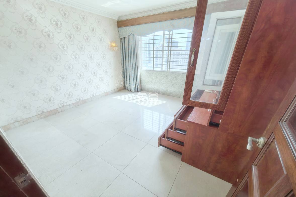 中盐大厦 3室2厅2卫 3800.0元/月 中盐大厦 3室2厅2卫 3800.0元/月室内图