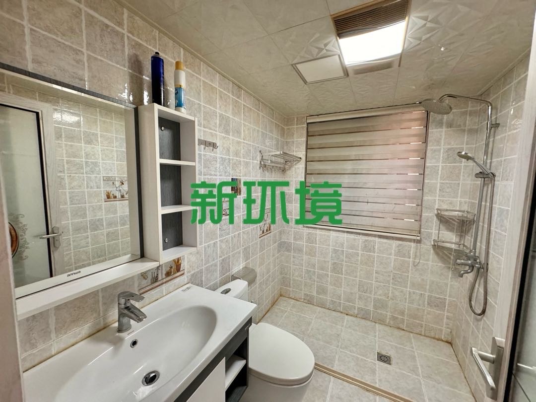 山水印象 3室2厅2卫 2200.0元/月 山水印象 3室2厅2卫 2200.0元/月室内图