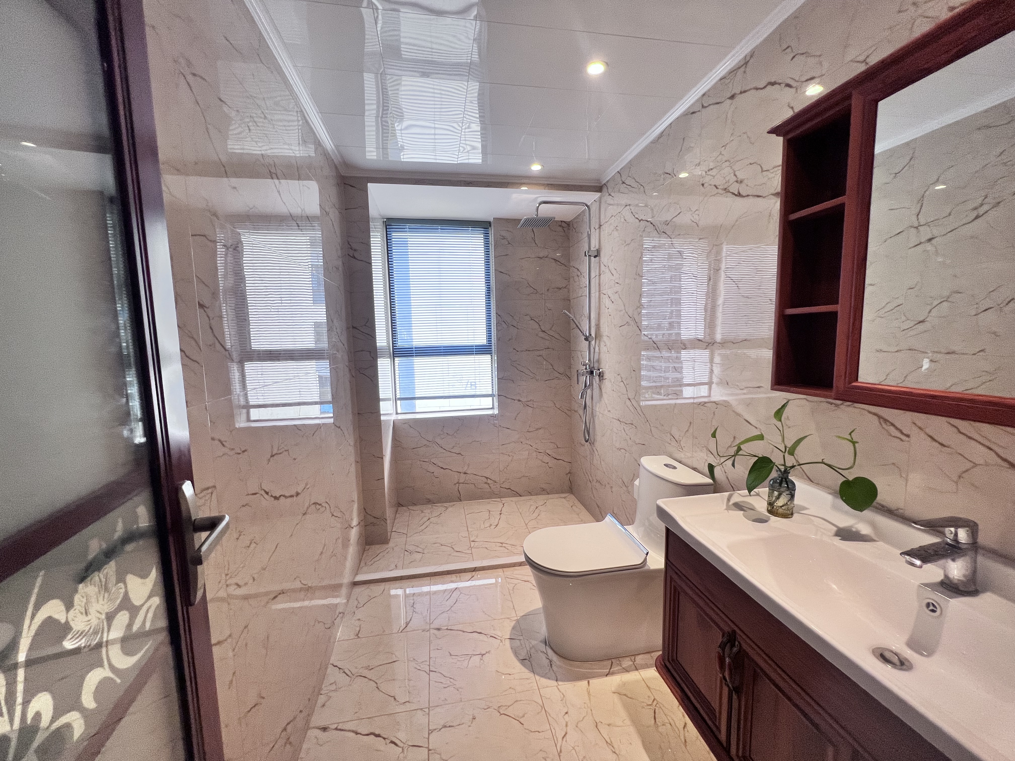 保利中央海岸一二期 4室2厅1卫 7900.0元/月 保利中央海岸一二期 4室2厅1卫 7900.0元/月室内图