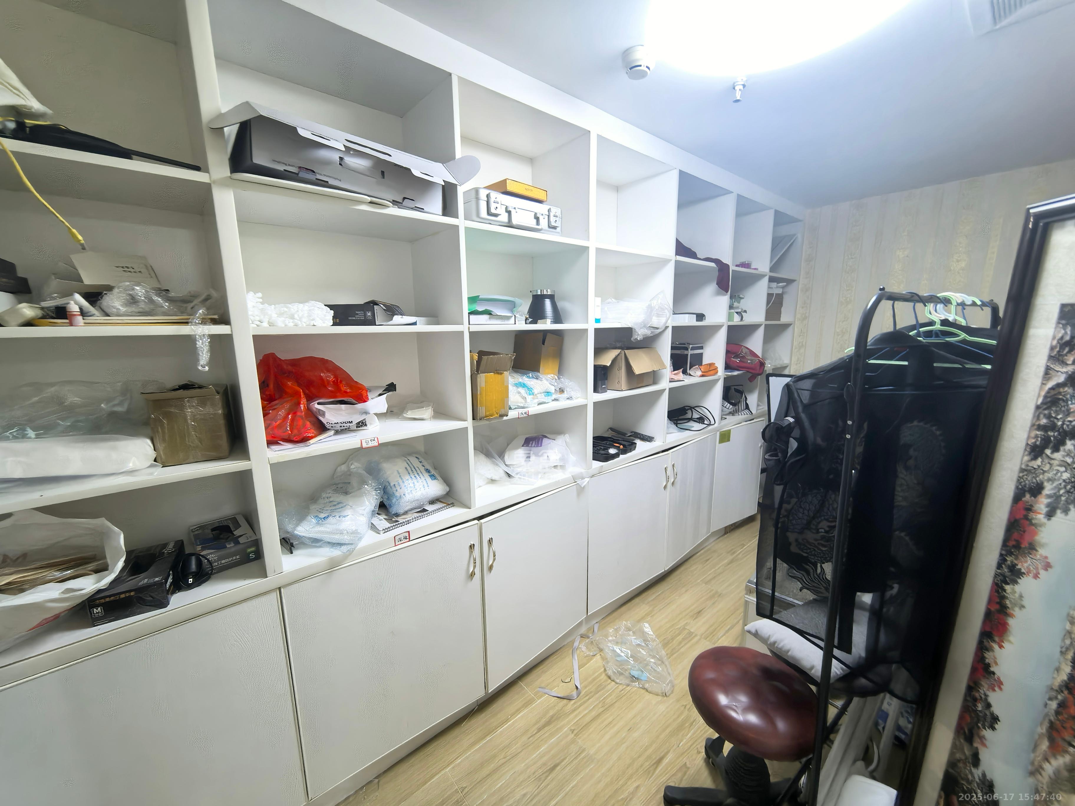 保利国际广场 4室0厅0卫 12000.0元/月 保利国际广场 4室0厅0卫 12000.0元/月室内图