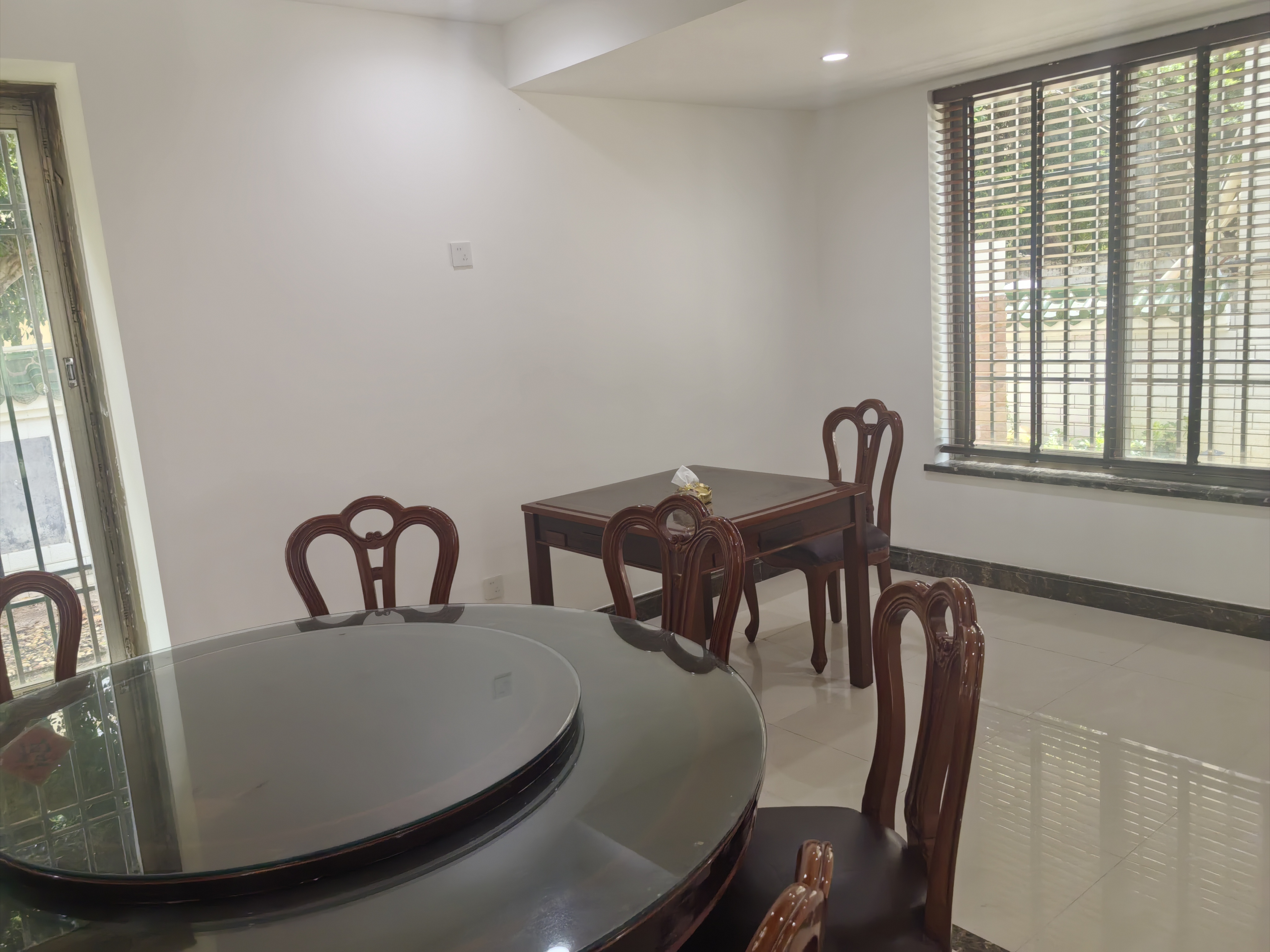 九龙花园别墅 7室4厅5卫 16000.0元/月 九龙花园别墅 7室4厅5卫 16000.0元/月室内图