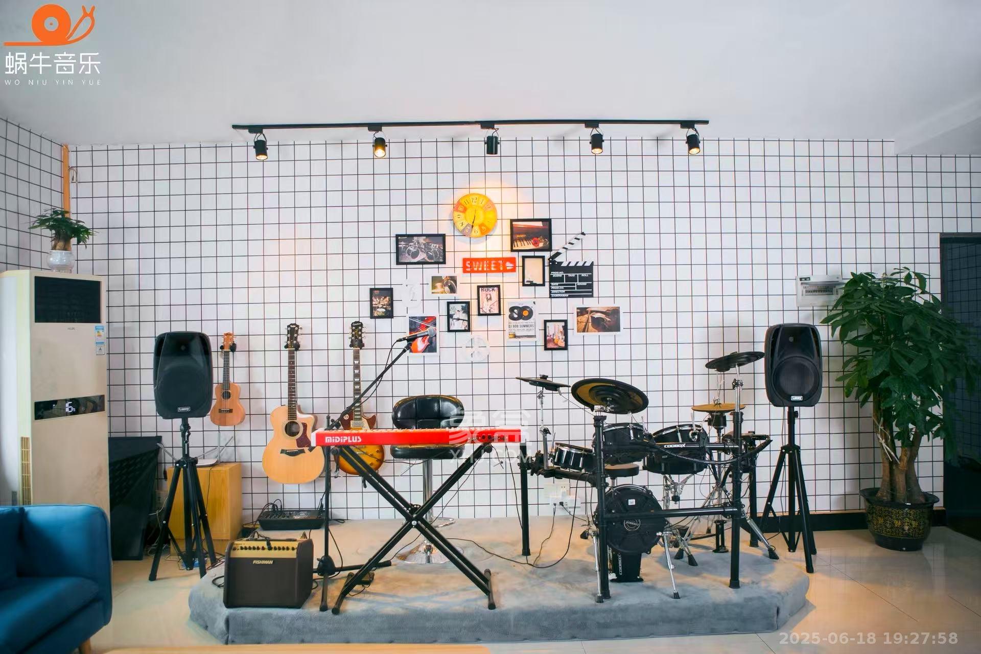 芙蓉蓉苑 1室1厅1卫 3000.0元/月 芙蓉蓉苑 1室1厅1卫 3000.0元/月室内图