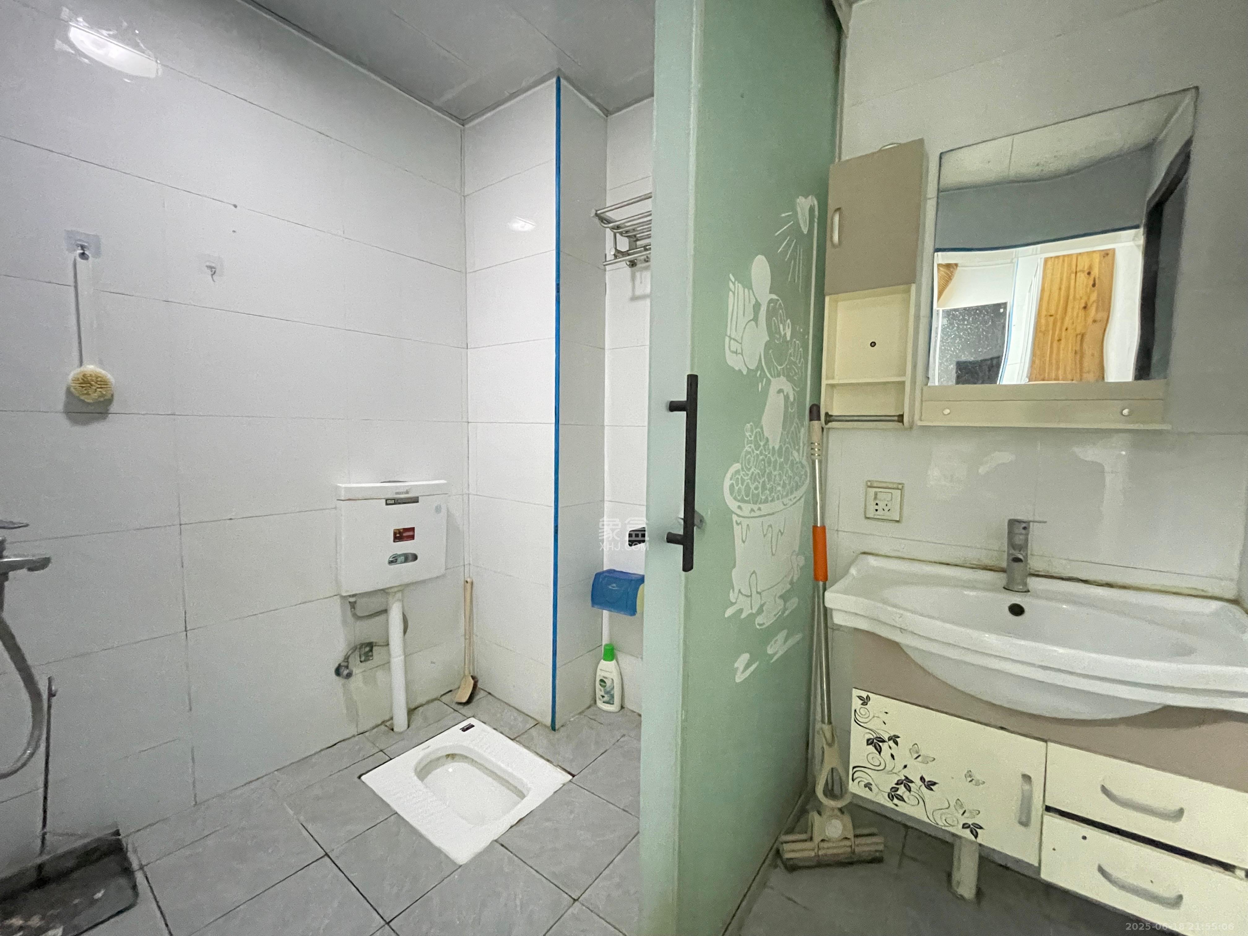 南枫时光  3室2厅1卫   2400.00元/月室内图