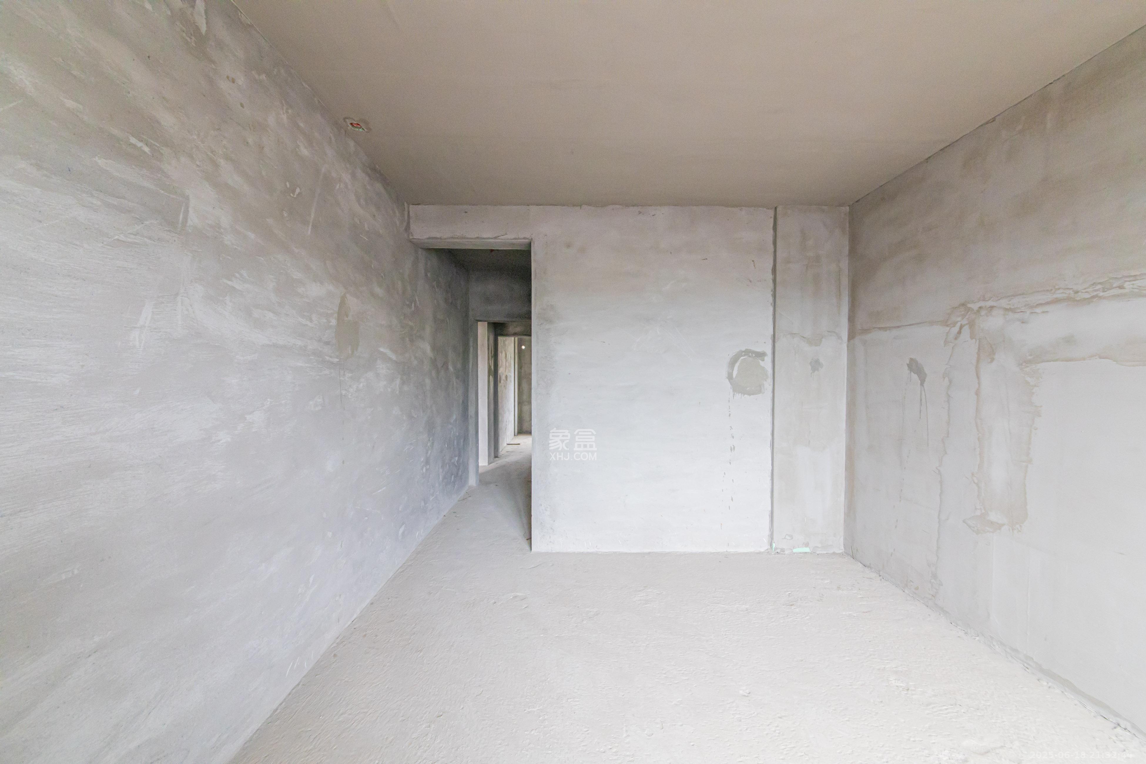 和泓融成府 4室2厅3卫 105.0万 和泓融成府 4室2厅3卫 105.0万卧室