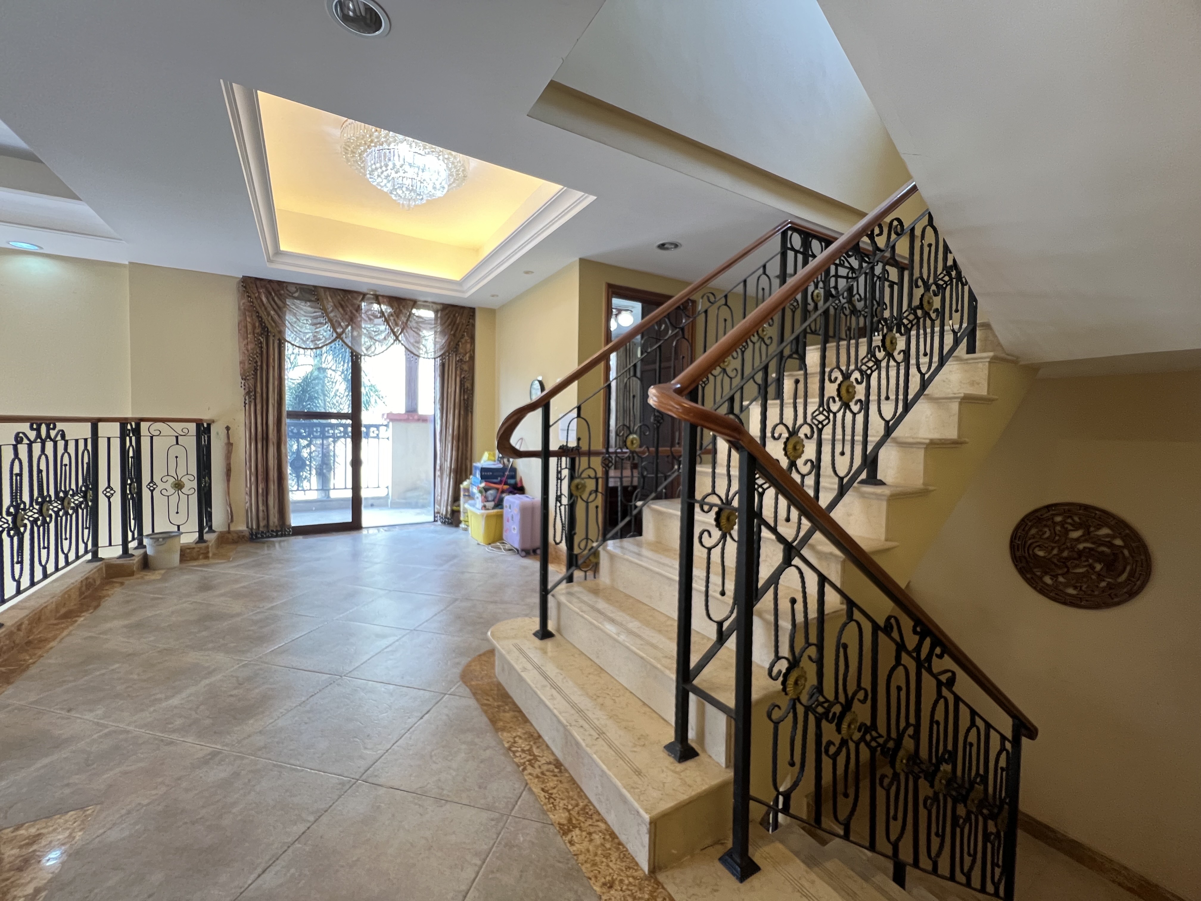 富力盈溪谷  5室3厅4卫    680.0万 富力盈溪谷  5室3厅4卫    680.0万室内图