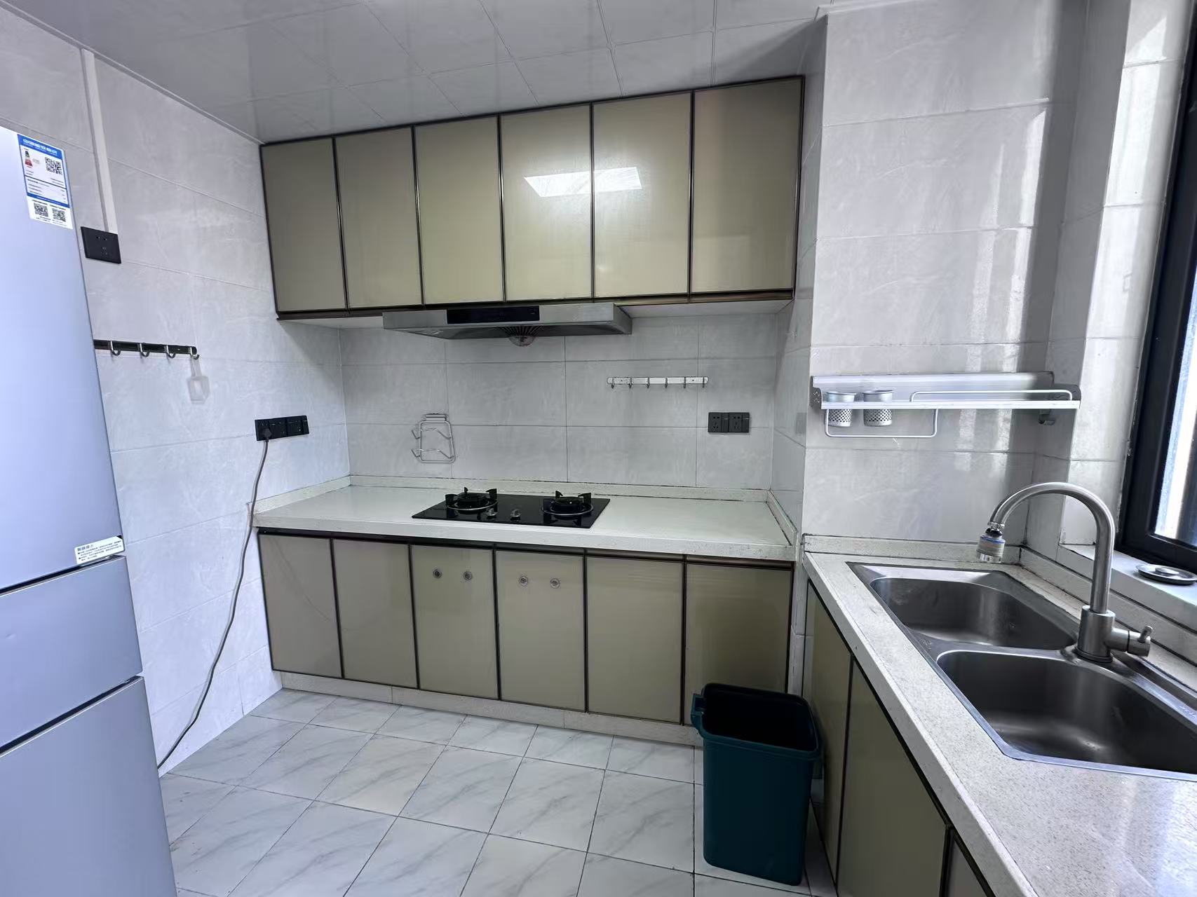 锦地翰城四期 3室2厅2卫 3300.0元/月 锦地翰城四期 3室2厅2卫 3300.0元/月室内图