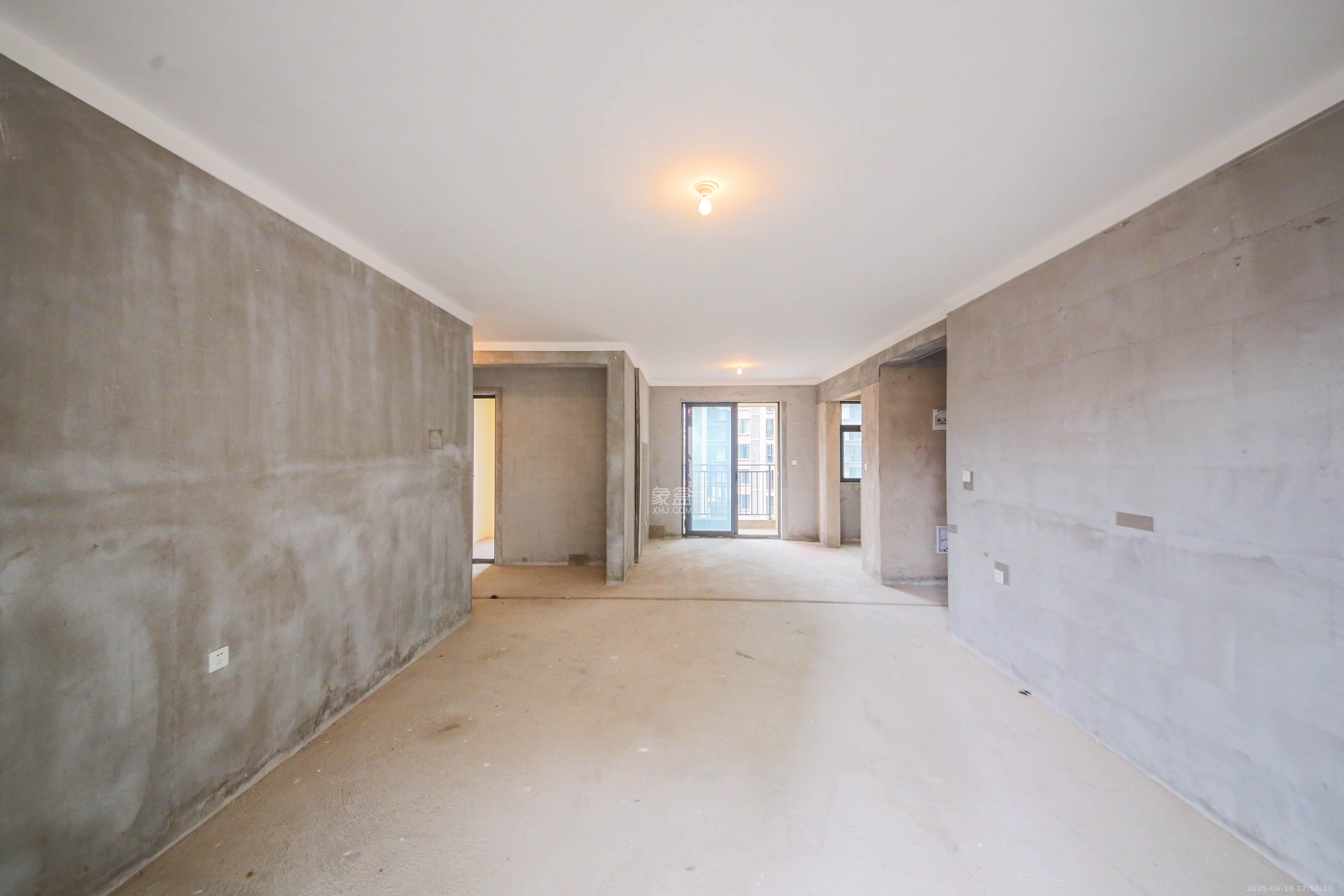 中建钰和城  4室2厅1卫   195.00万