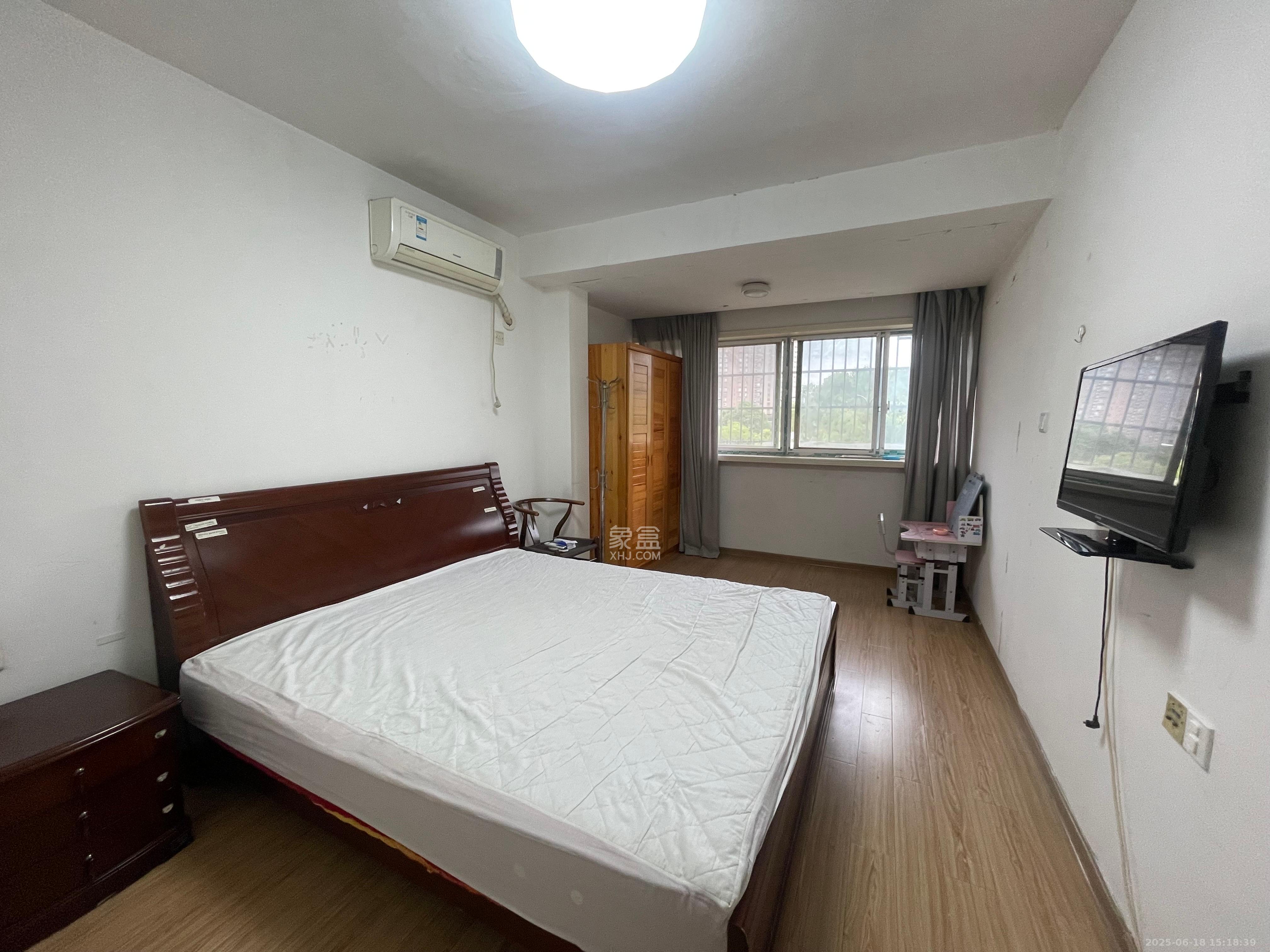 四星客车厂(四星小区) 2室1厅1卫 1300.0元/月 四星客车厂(四星小区) 2室1厅1卫 1300.0元/月室内图