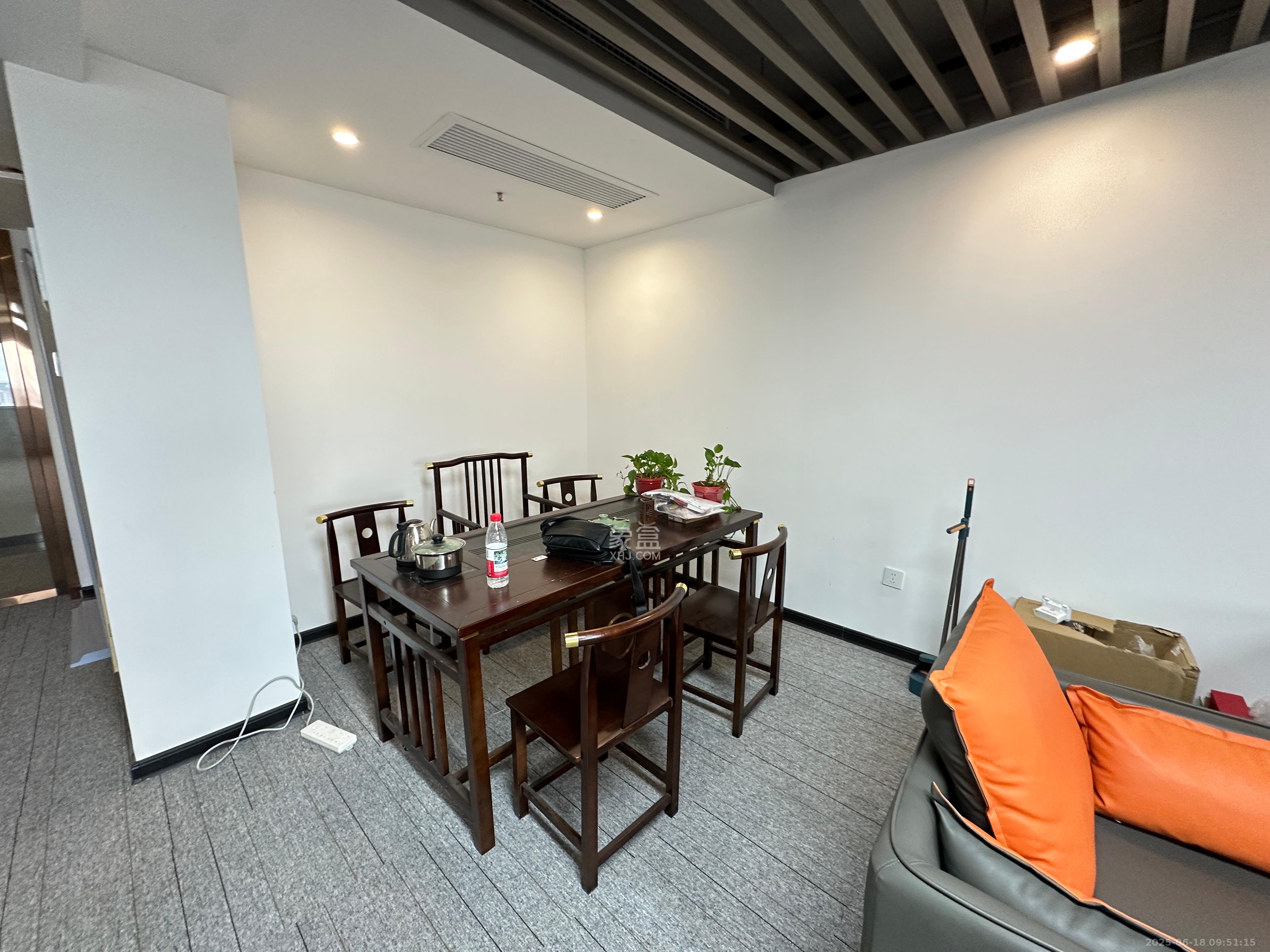 保利国际广场 1室0厅0卫 5000.0元/月 保利国际广场 1室0厅0卫 5000.0元/月室内图