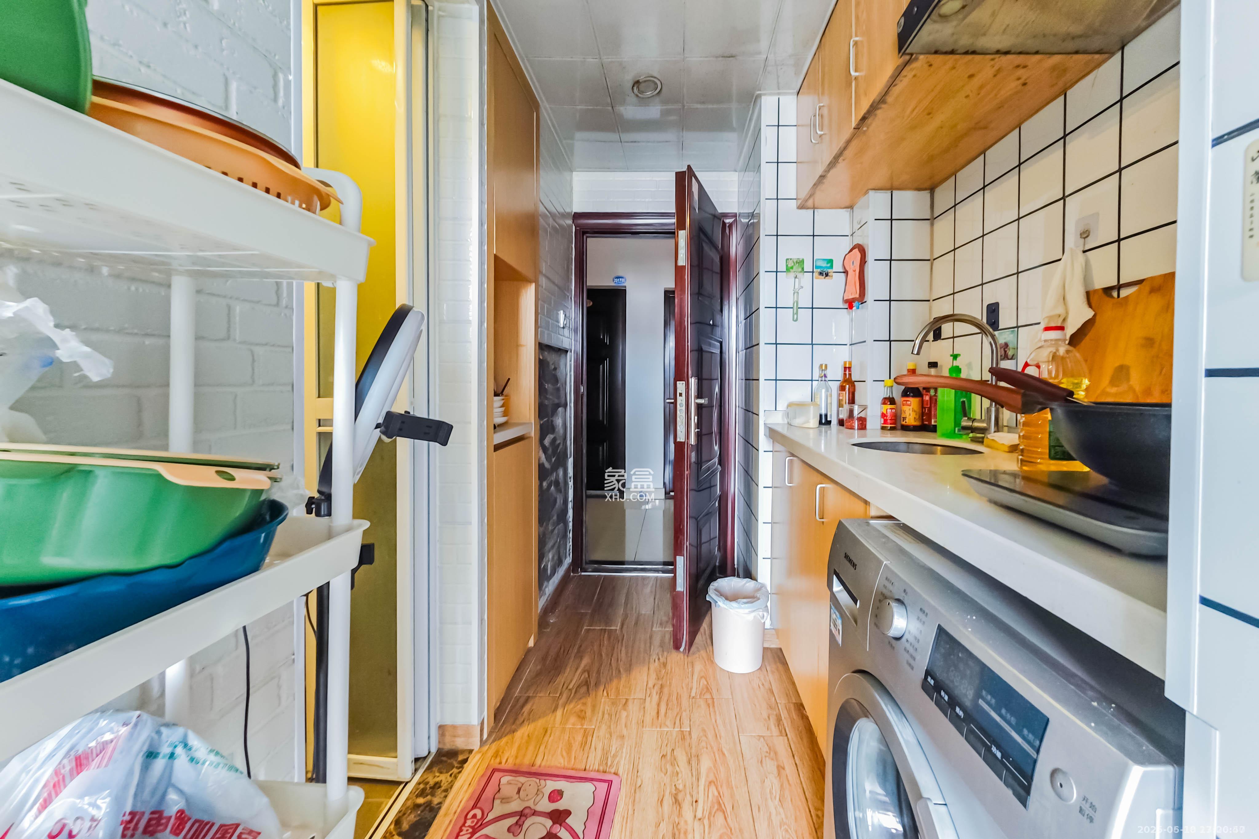 叠彩兰亭 1室1厅1卫 1400.0元/月 叠彩兰亭 1室1厅1卫 1400.0元/月室内图