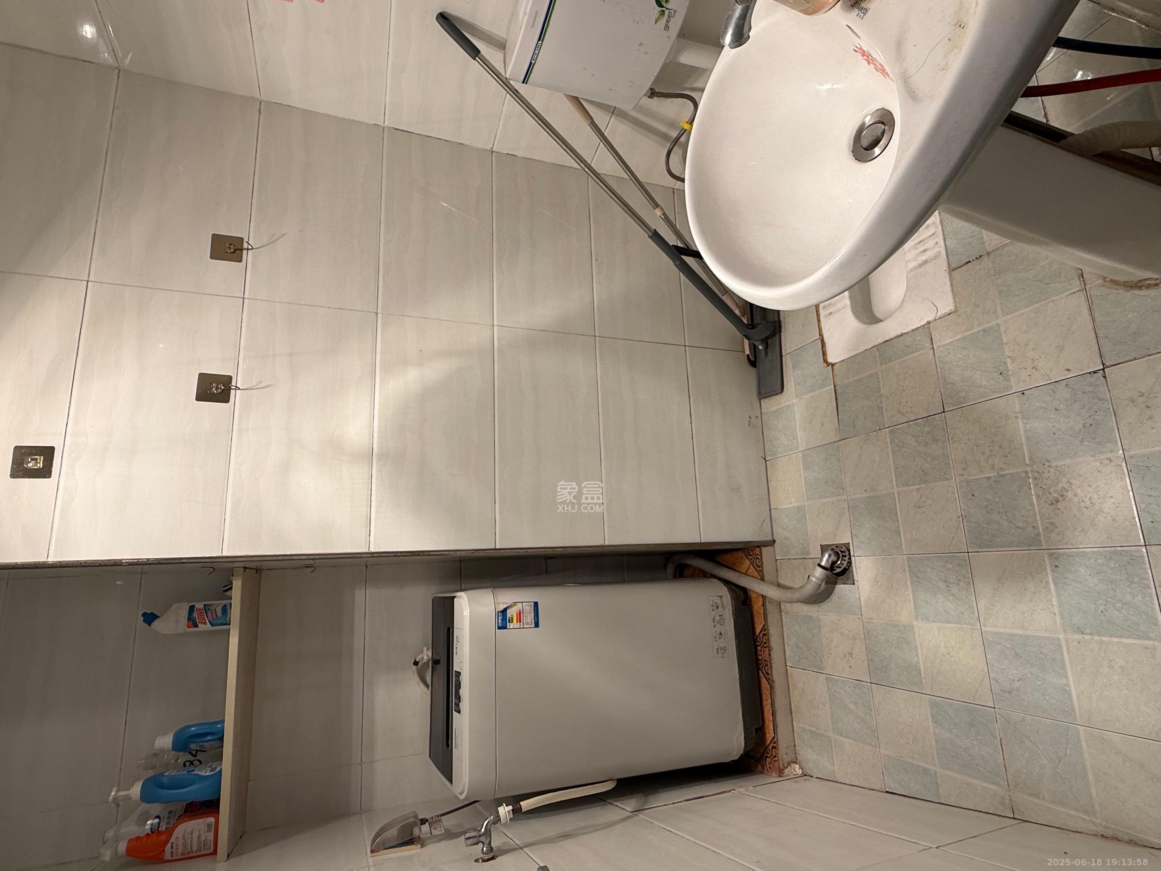 湖韵佳苑 1室1厅1卫 1700.0元/月 湖韵佳苑 1室1厅1卫 1700.0元/月室内图