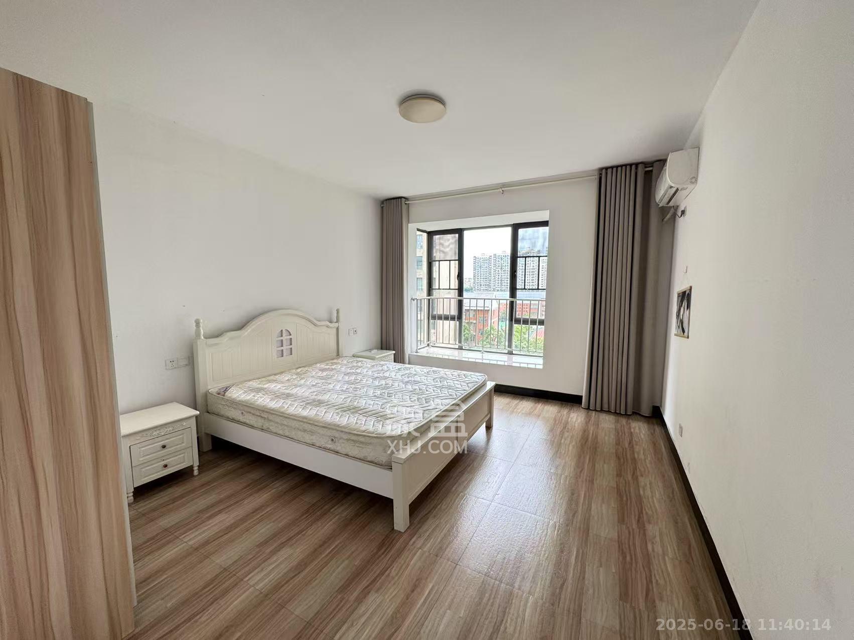 鑫远熙山 4室2厅2卫 2500.0元/月 鑫远熙山 4室2厅2卫 2500.0元/月室内图