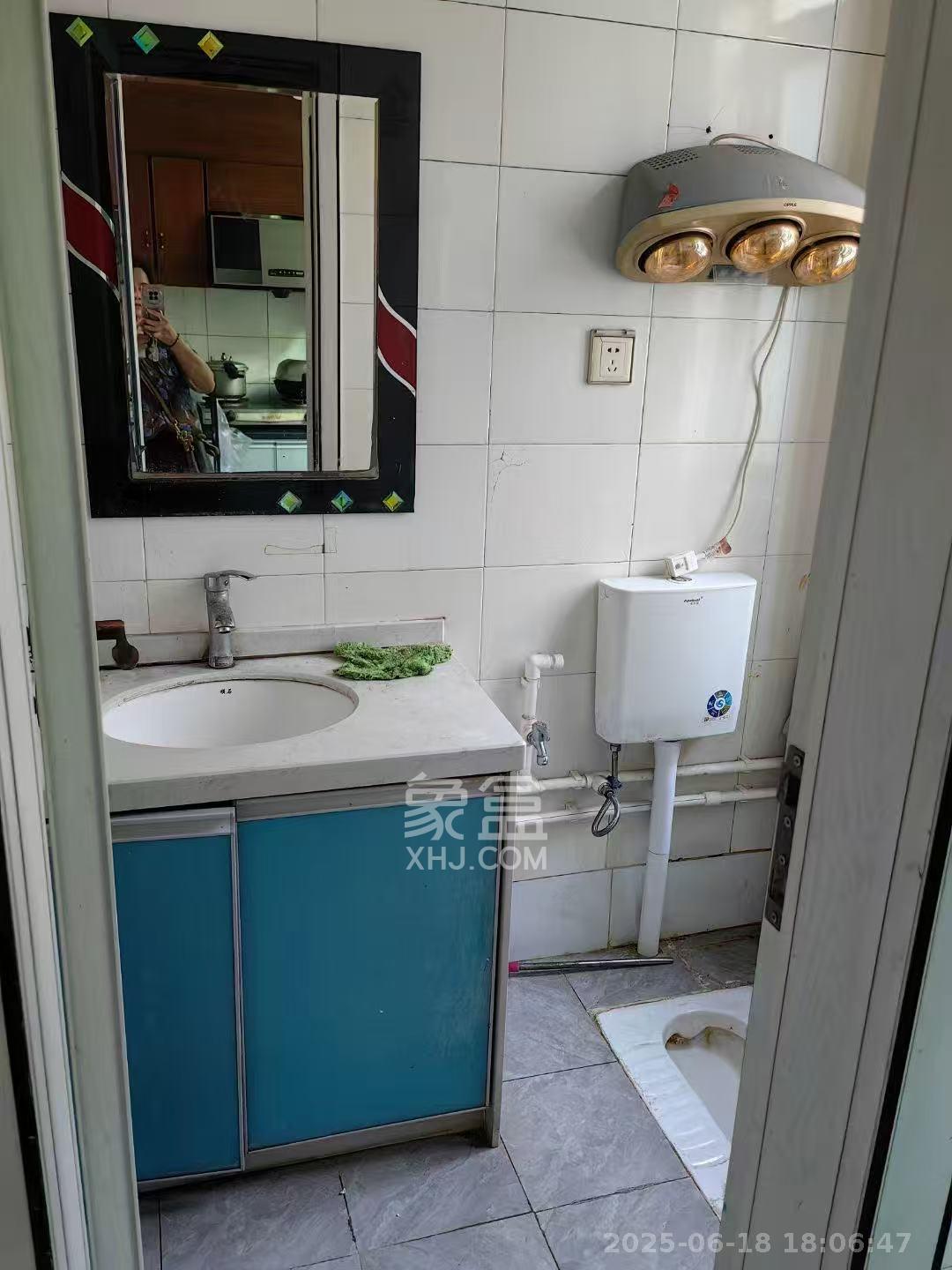 高升小区 3室2厅2卫 2400.0元/月 高升小区 3室2厅2卫 2400.0元/月室内图