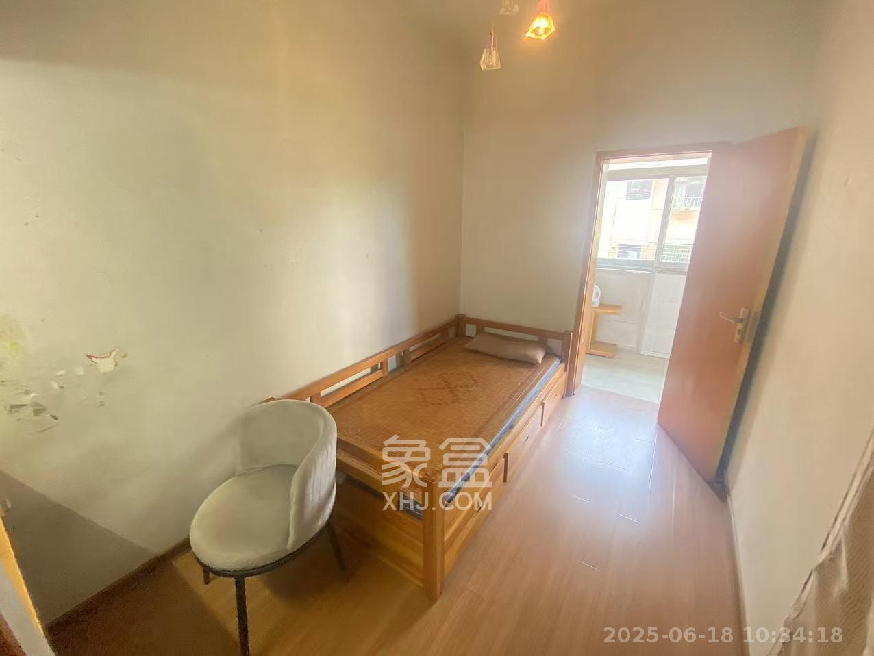 浦沅生活一区  2室2厅1卫   1400.00元/月室内图