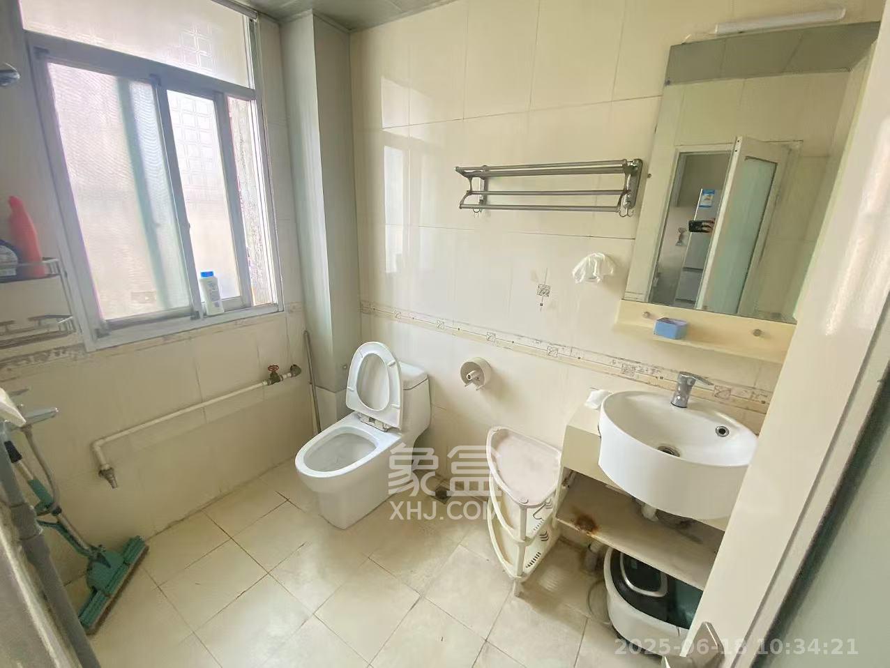 浦沅生活一区  2室2厅1卫   1400.00元/月室内图