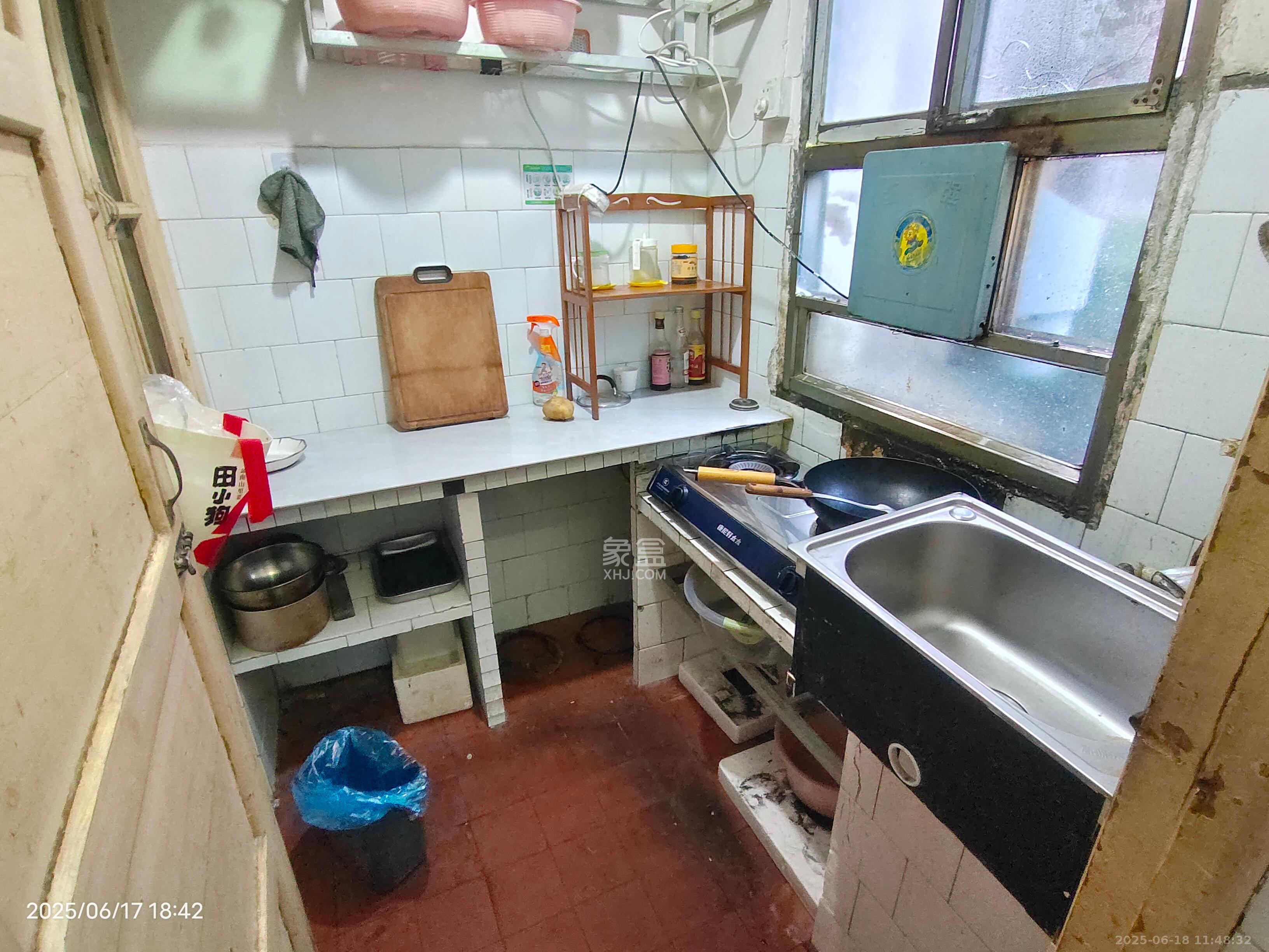 长邮一村(邮电宿舍)  2室1厅1卫    1600.0元/月 长邮一村(邮电宿舍)  2室1厅1卫    1600.0元/月室内图