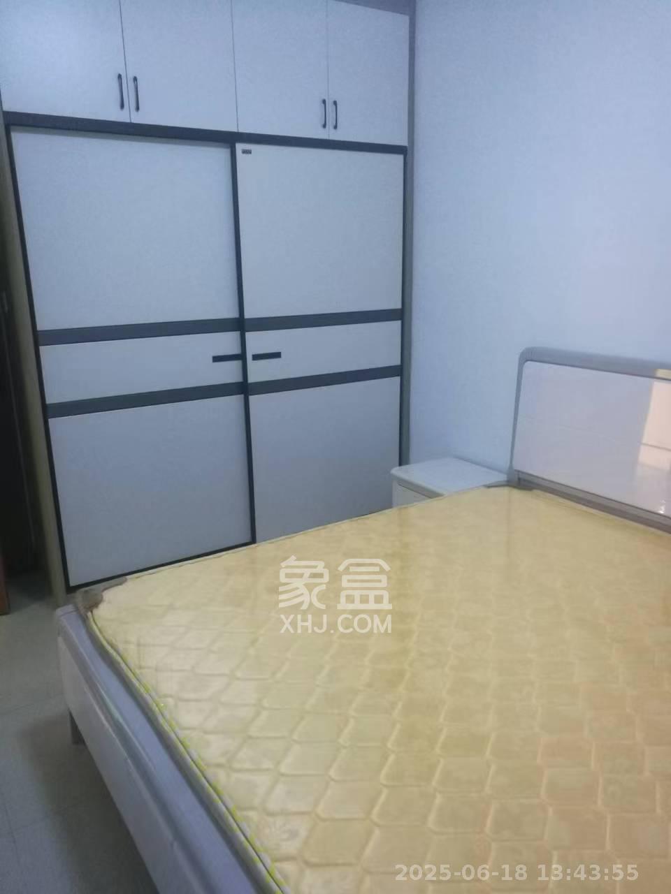 靳江阳光安置小区 2室2厅1卫 1800.0元/月 靳江阳光安置小区 2室2厅1卫 1800.0元/月室内图