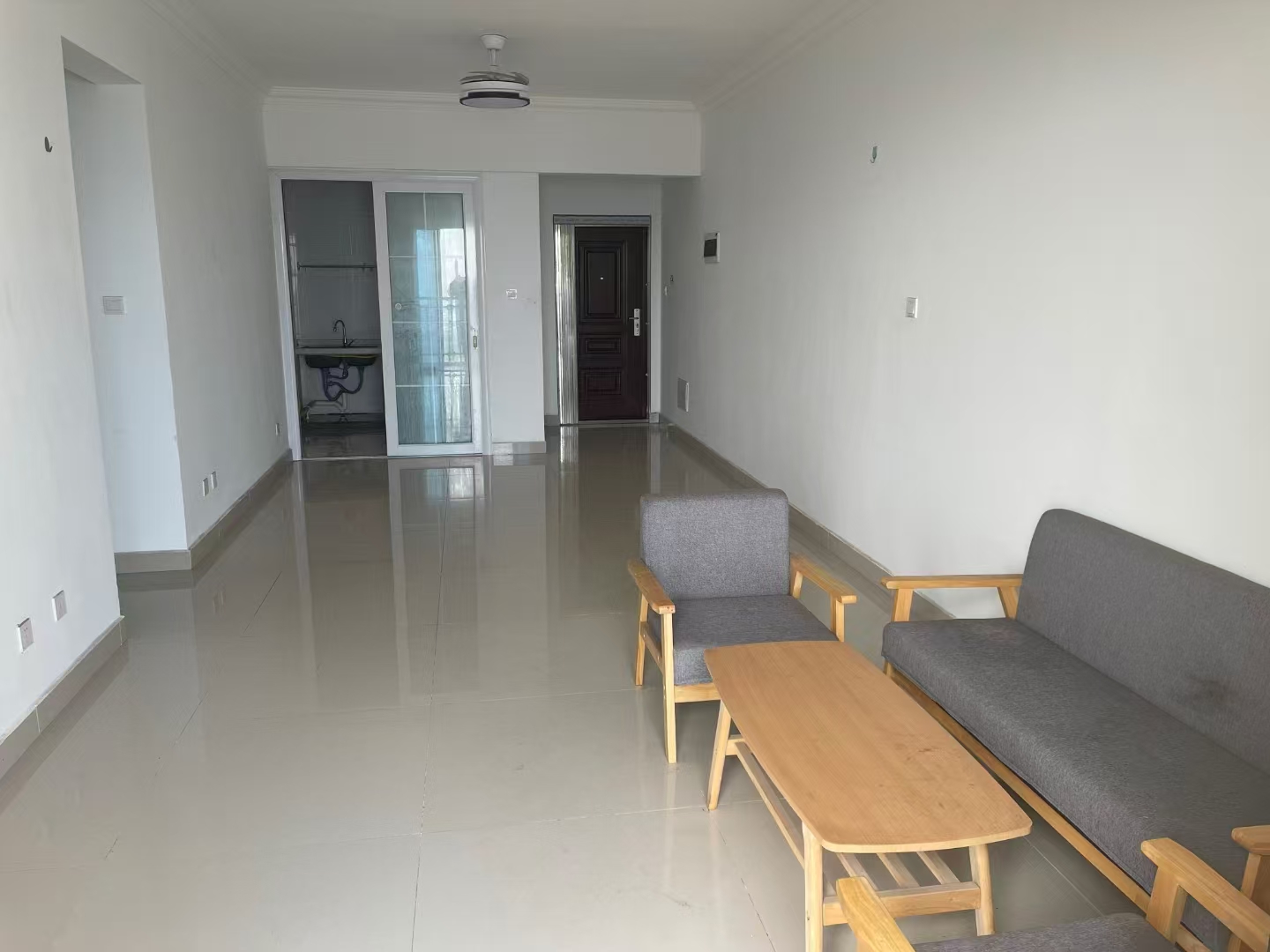 新海小区  3室2厅1卫    85.8万 新海小区  3室2厅1卫    85.8万室内图