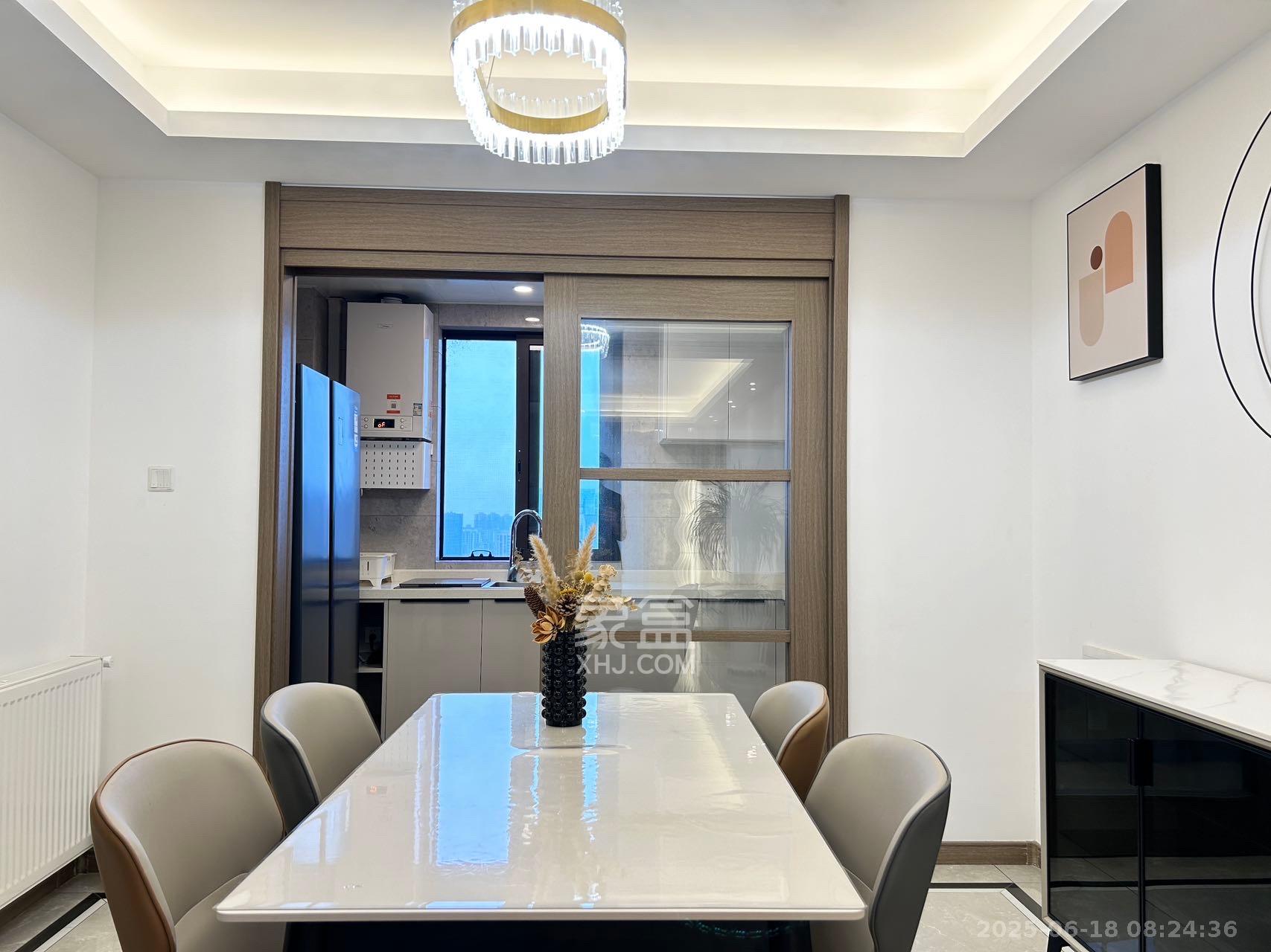 龙湖铂金中心(龙湖春江郦城)  4室2厅2卫    6980.0元/月 龙湖铂金中心(龙湖春江郦城)  4室2厅2卫    6980.0元/月室内图