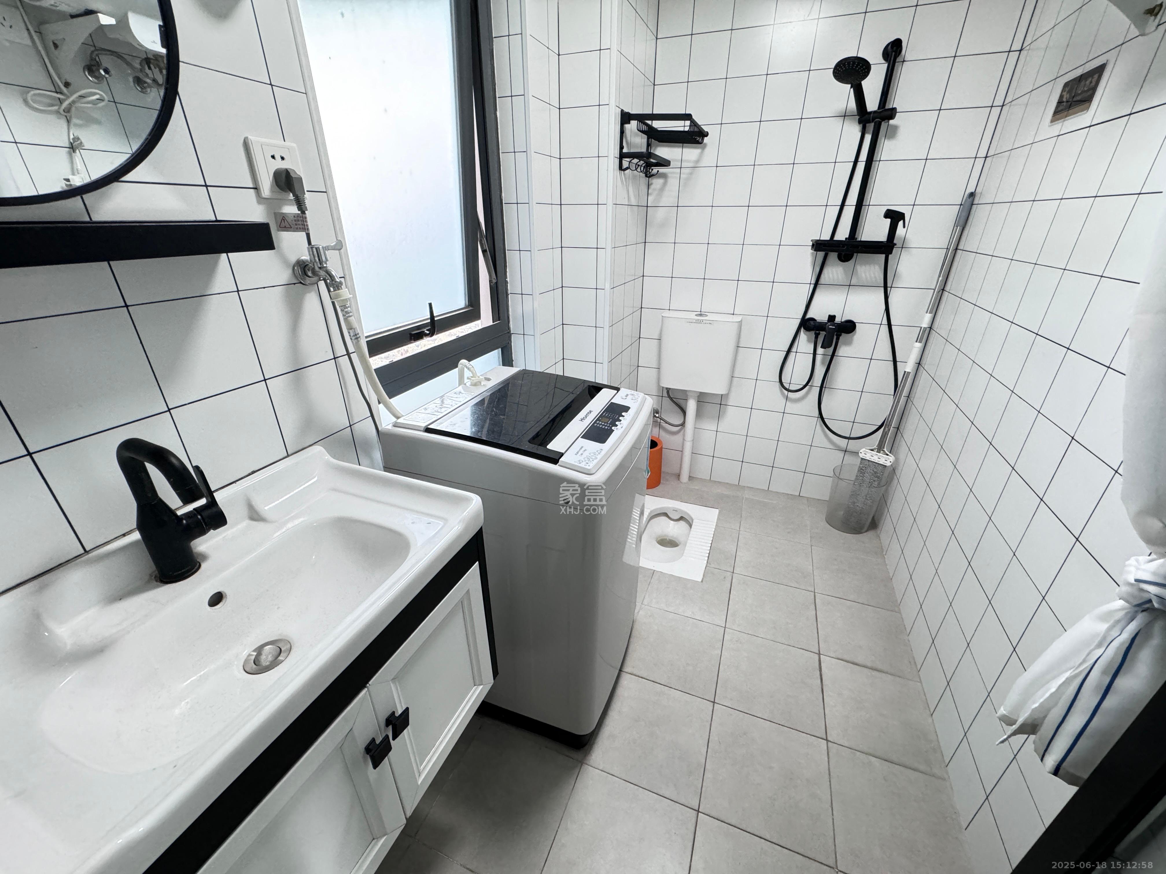 复地星光天地 1室0厅0卫 2100.0元/月 复地星光天地 1室0厅0卫 2100.0元/月室内图